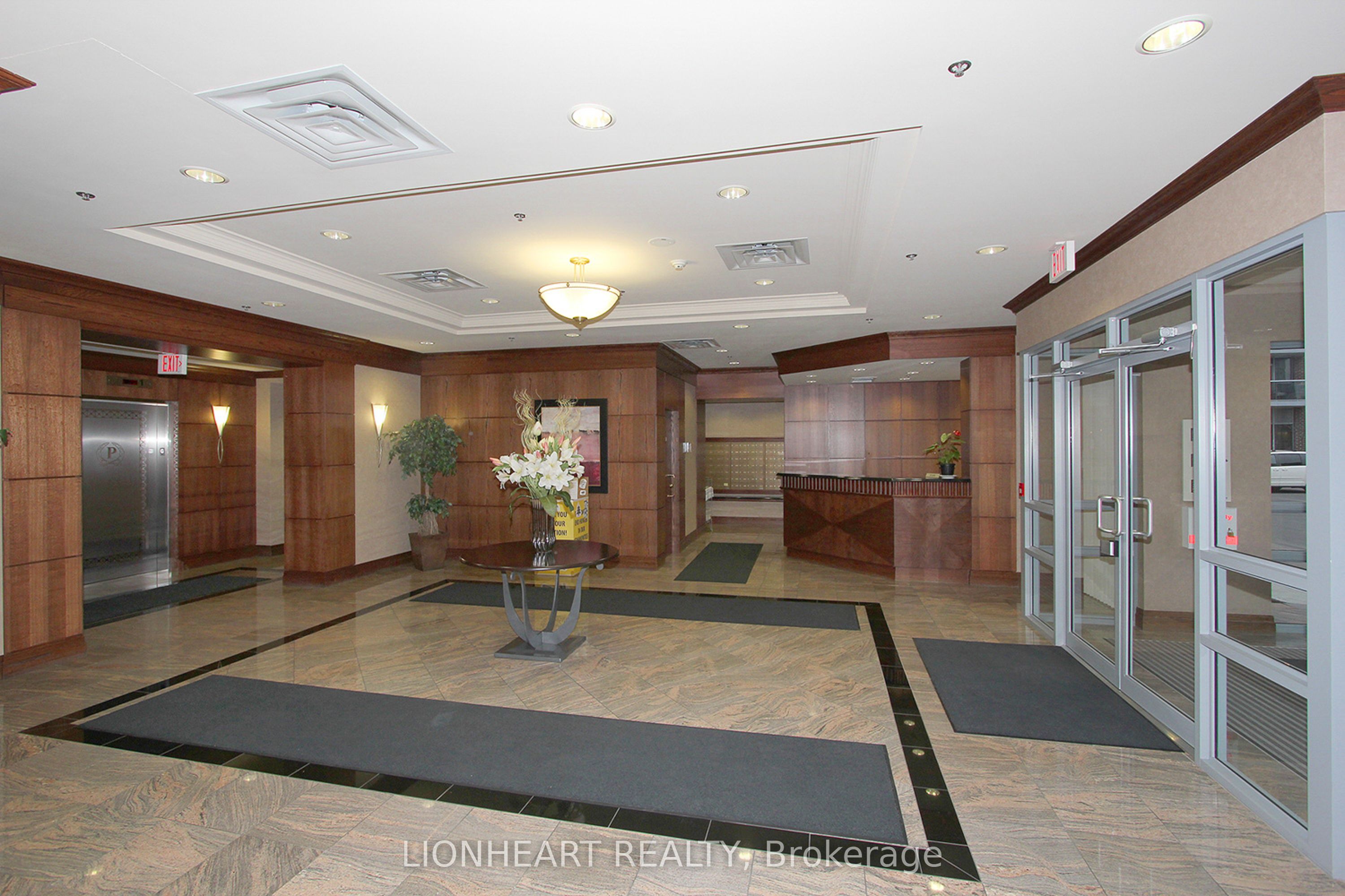 #709 - 5 Michael Power Place Property Photo 35