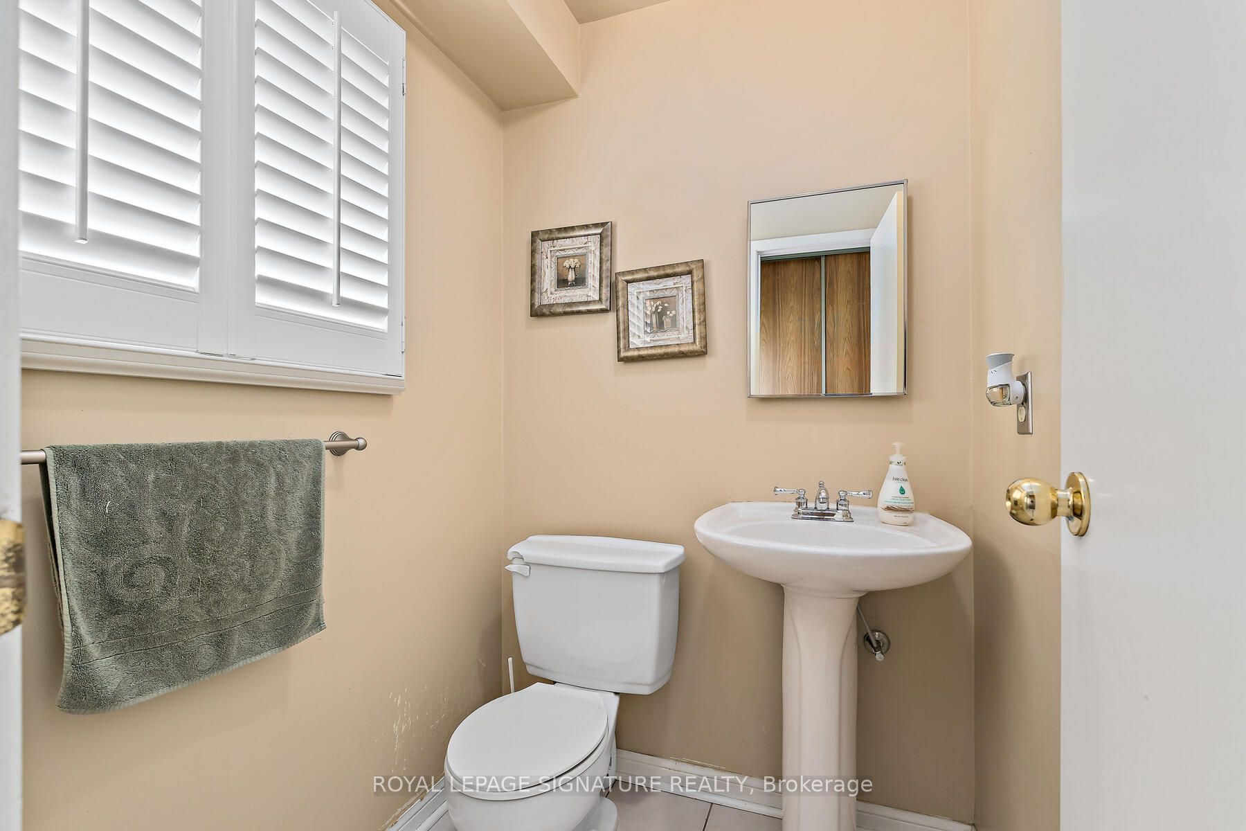 28 Lindridge Avenue Property Photo 15