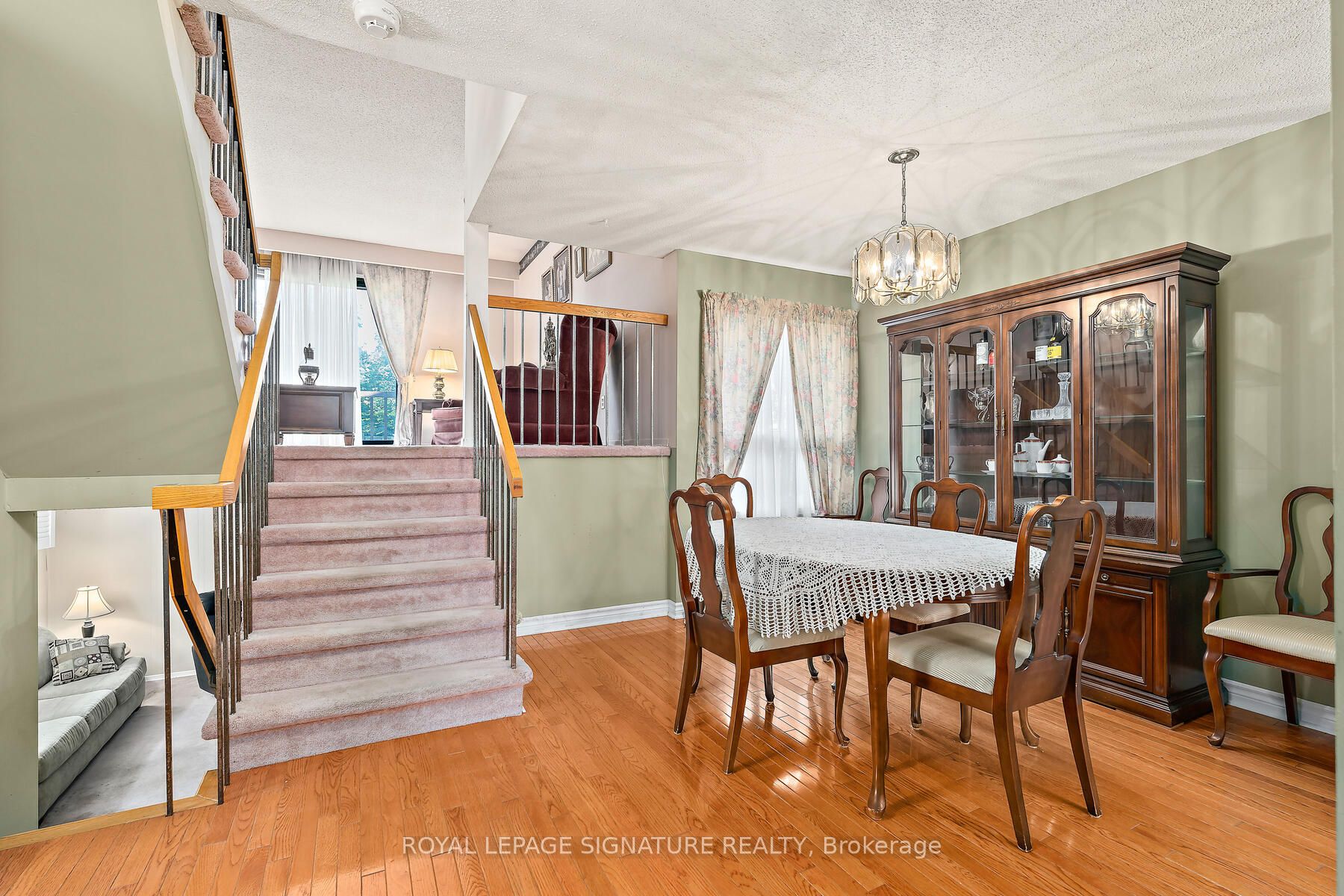 28 Lindridge Avenue Property Photo 20