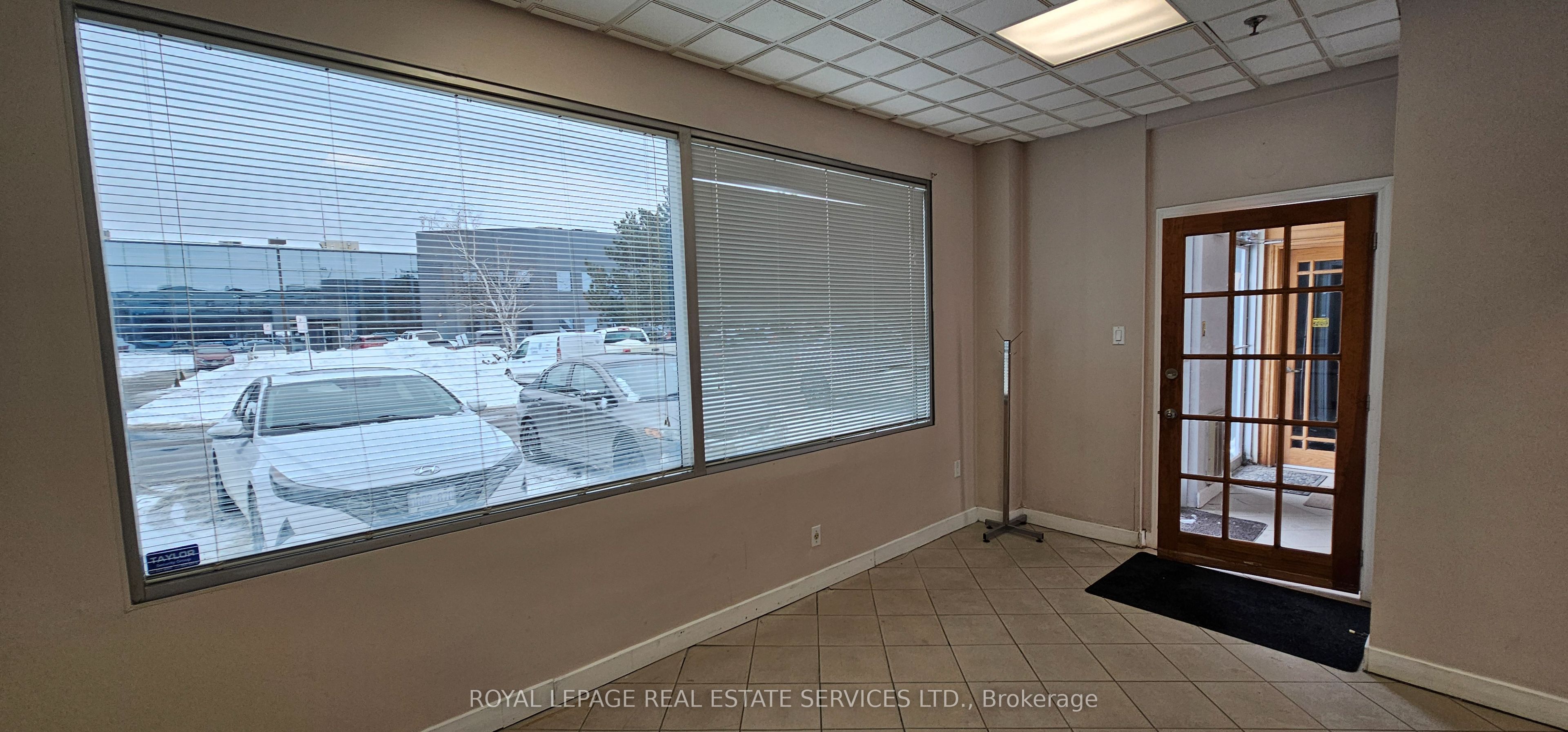 2355 Derry Road E 20 Property Photo 6