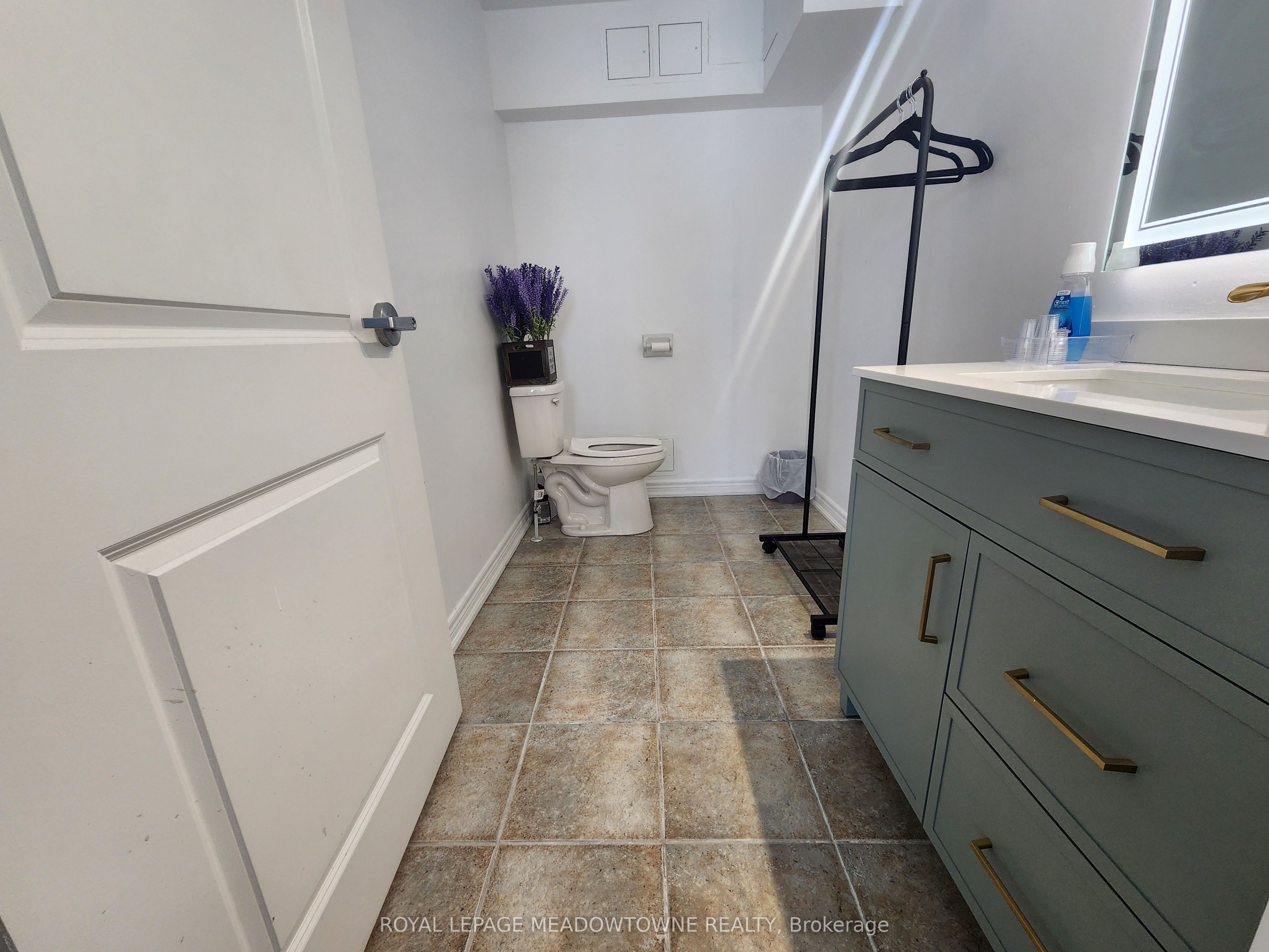 364 Plains Road Property Photo 7