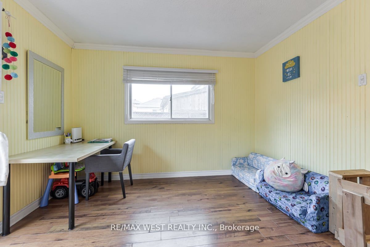 32 Holmesdale Road Property Photo 18