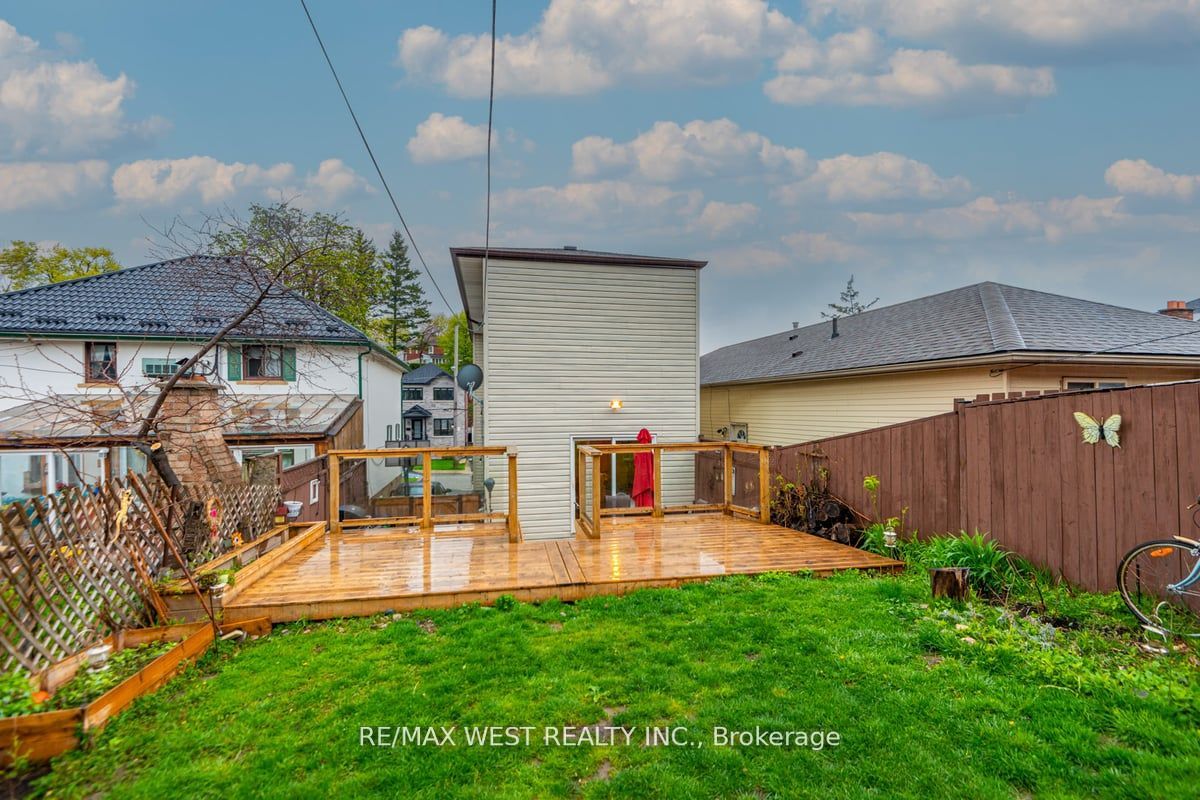 32 Holmesdale Road Property Photo 34