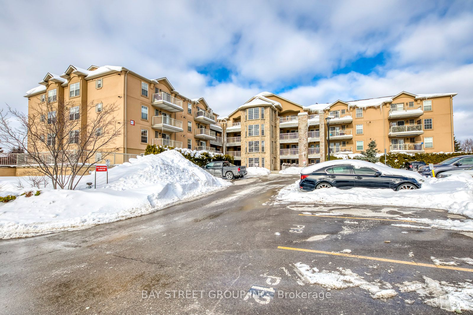 #216 - 1480 Bishops Gate Property Photo 8