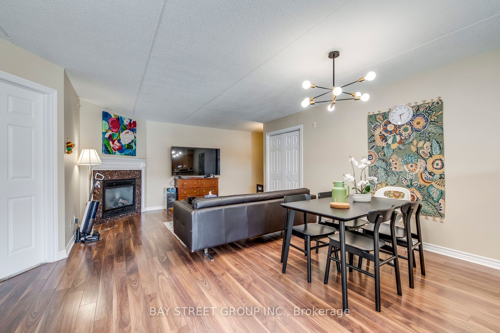 #216 - 1480 Bishops Gate Property Photo 19