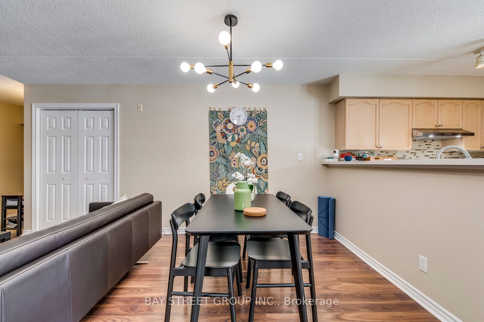#216 - 1480 Bishops Gate Property Photo 20