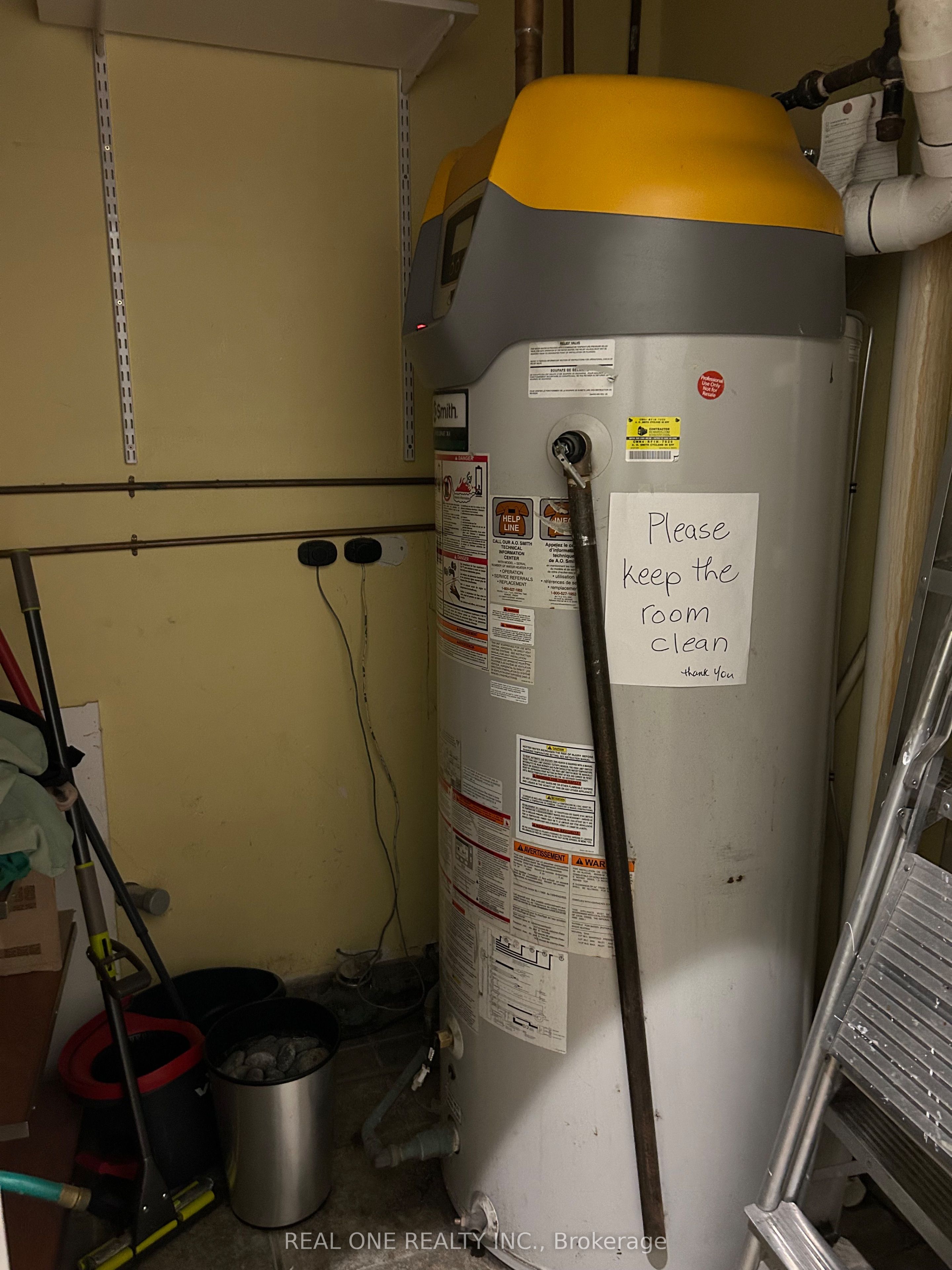55 Ontario St Property Photo 13