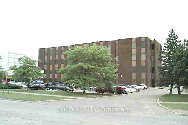 #1b - 23 Westmore Drive Property Photo 6