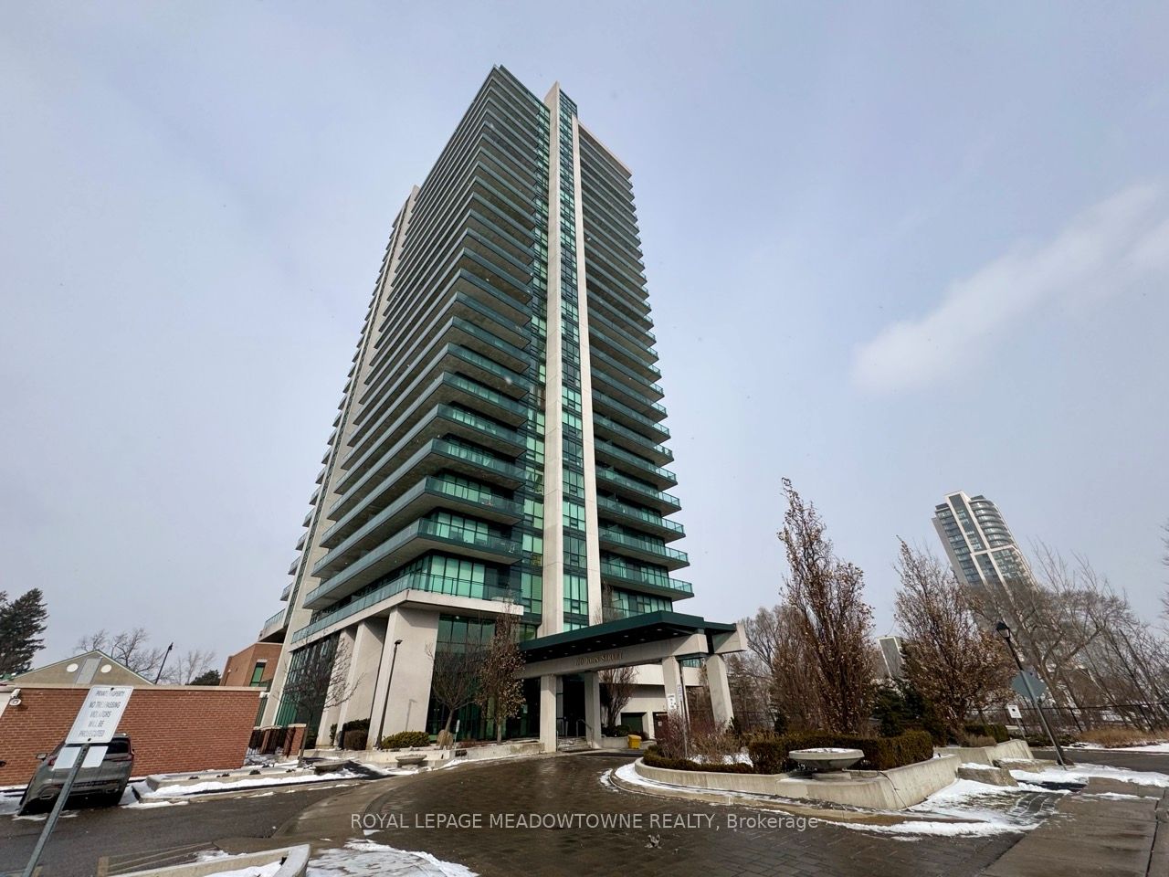 #403 - 100 John Street Property Photo 1