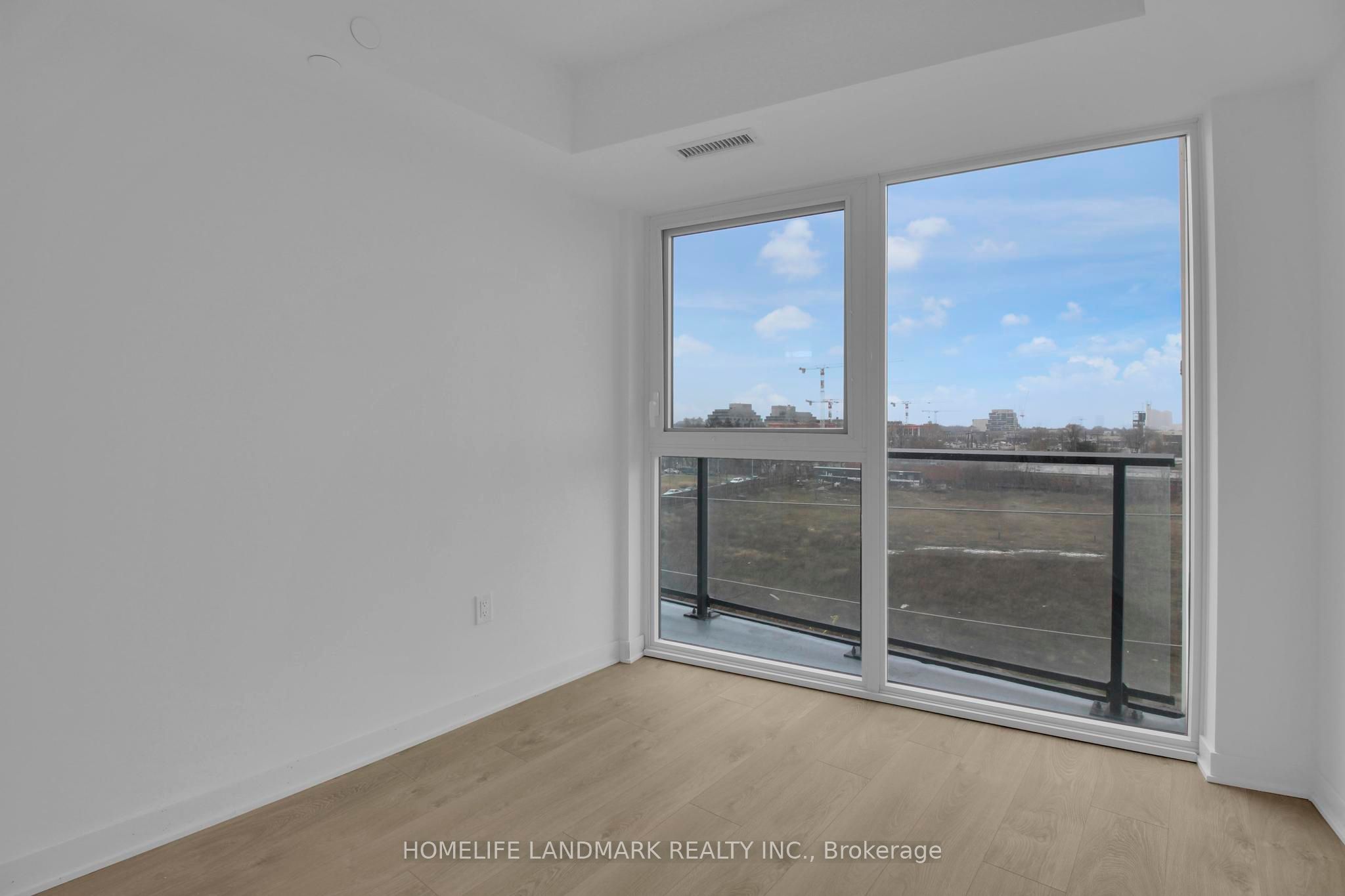 #522 - 36 Zorra Street Property Photo 9