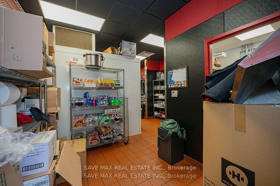 3480 Fairview St Property Photo 14