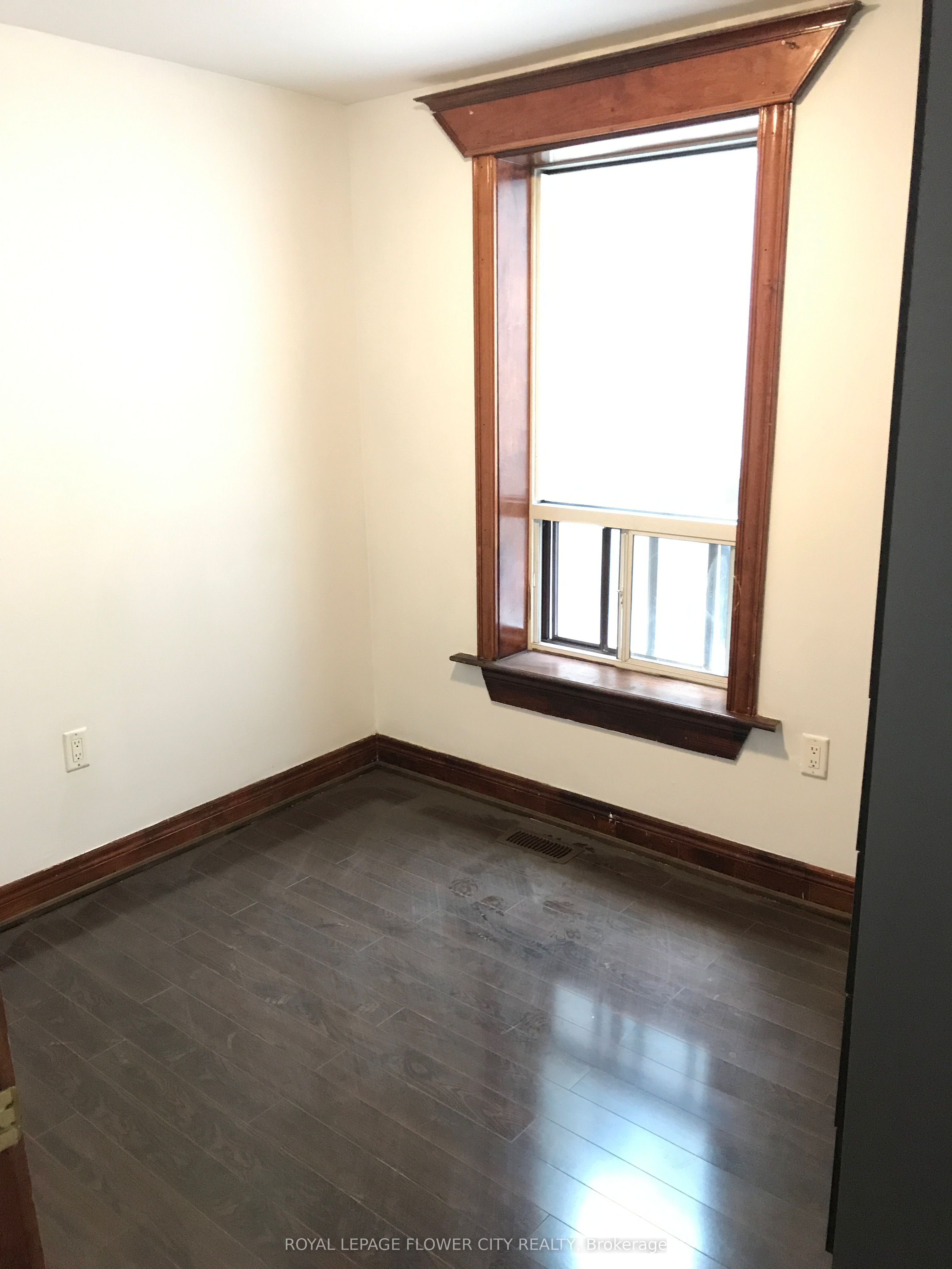 1188 Weston Road Property Photo 6