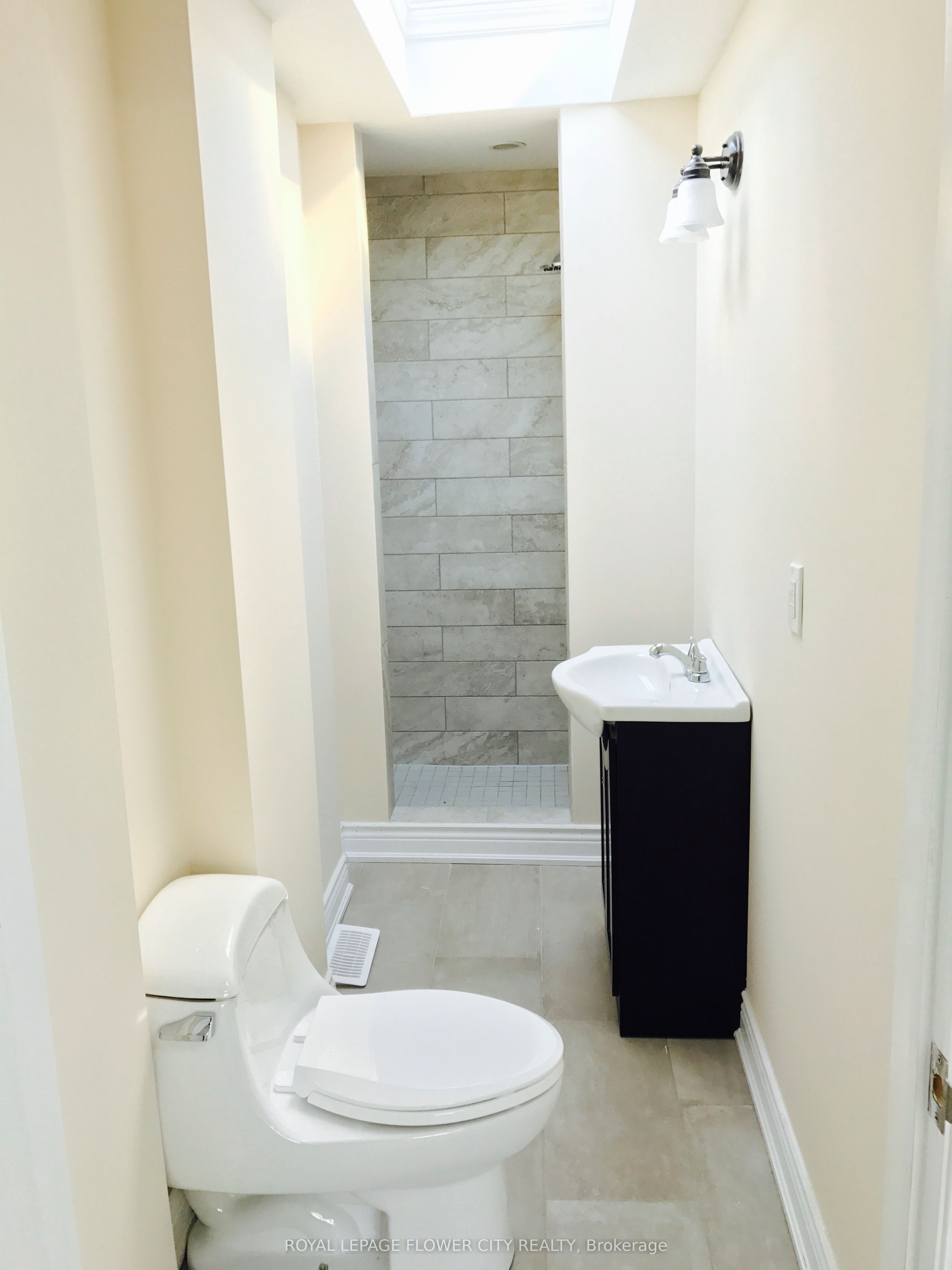 1188 Weston Road Property Photo 18