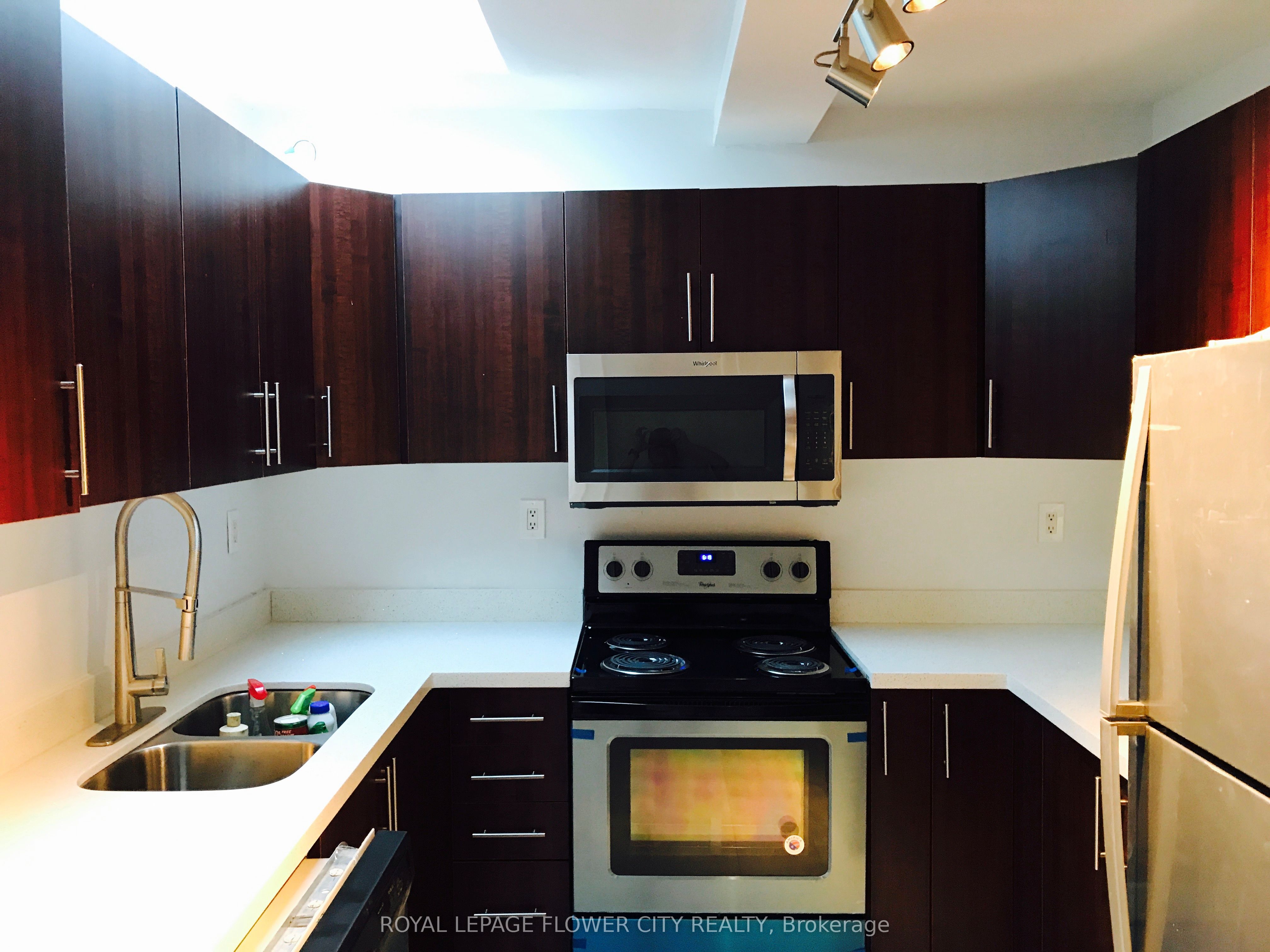 1188 Weston Road Property Photo 20