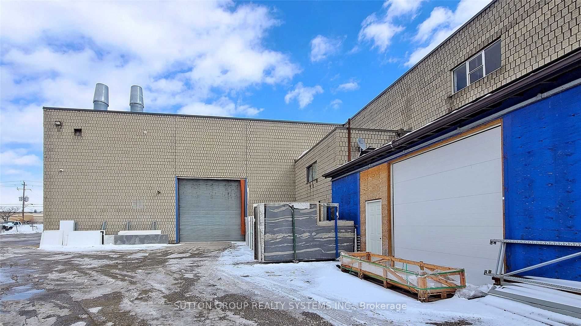 157 Toryork Drive Property Photo 22