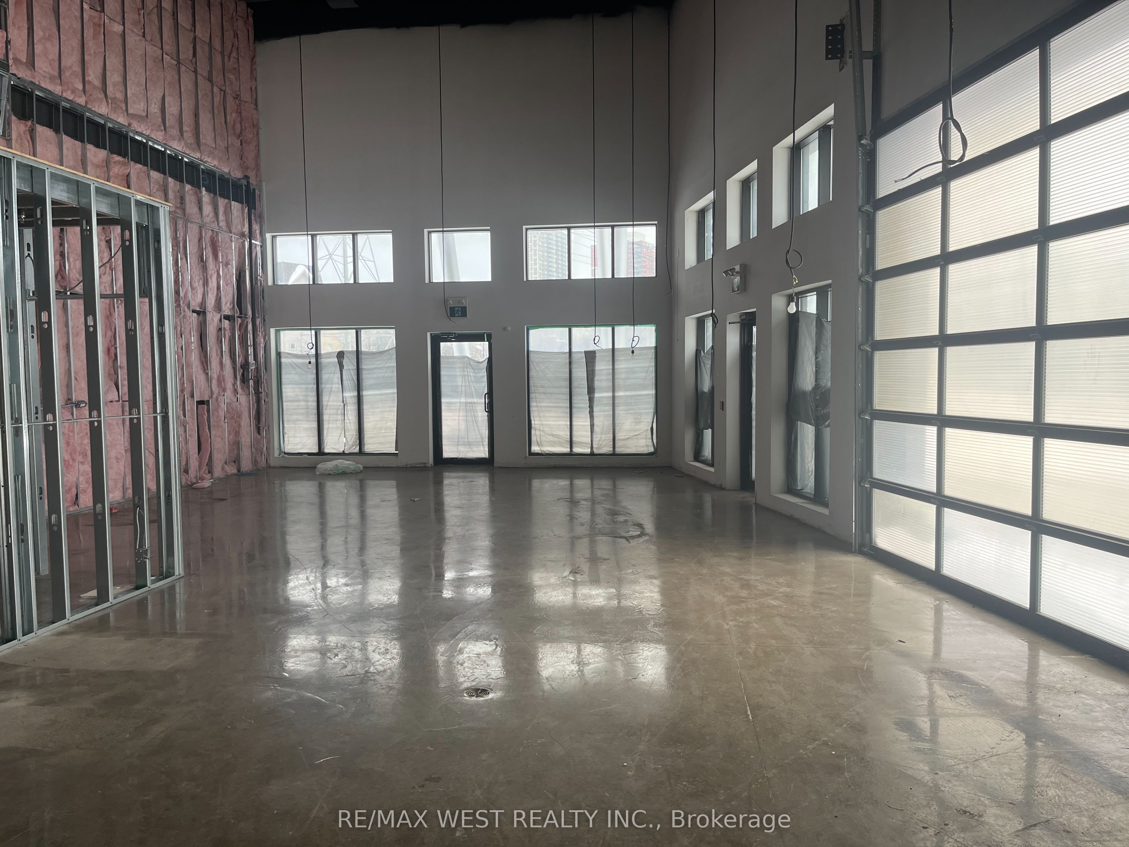 #8 - 1800 Davenport Road Property Photo 1