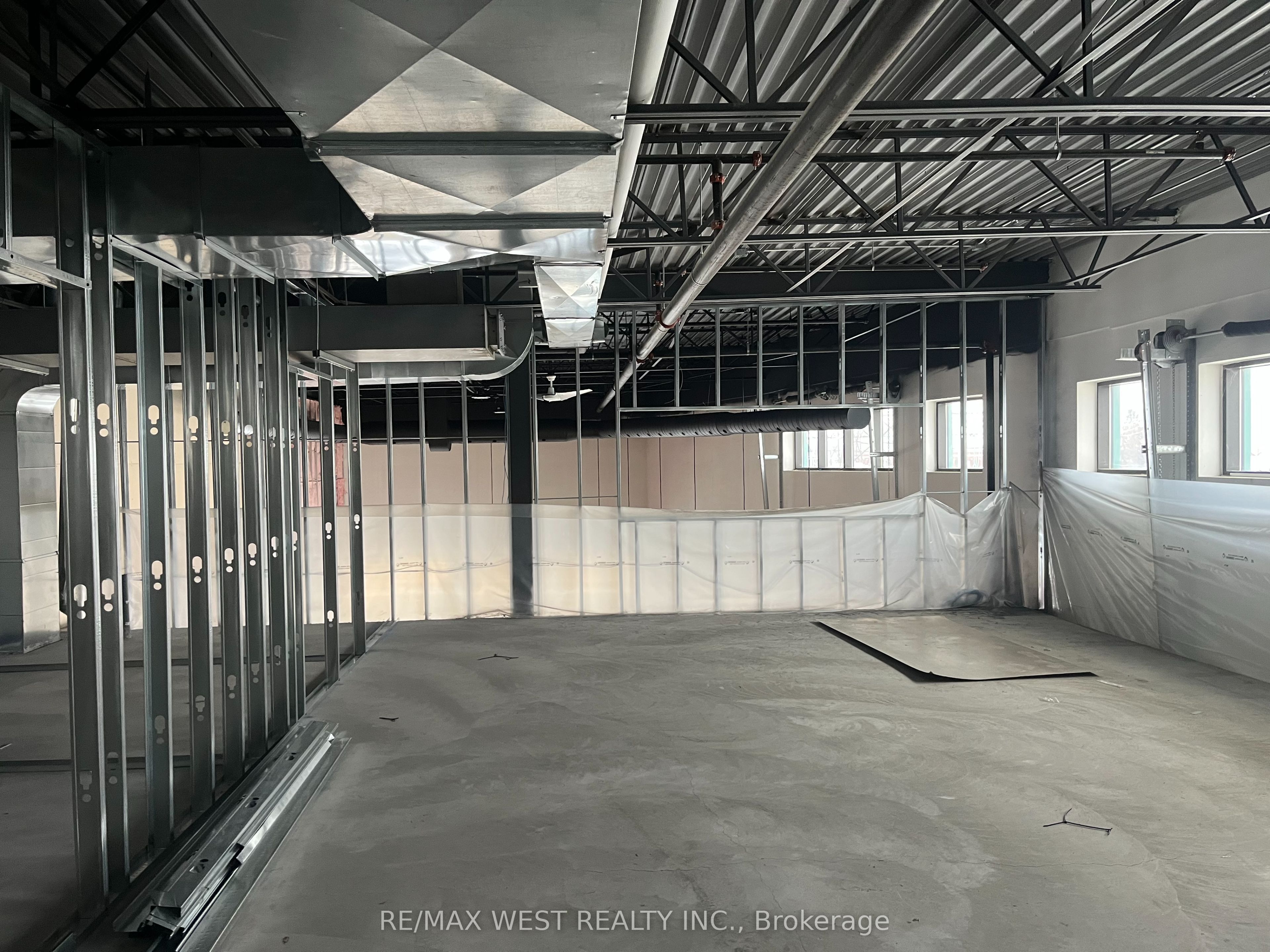 #8 - 1800 Davenport Road Property Photo 6