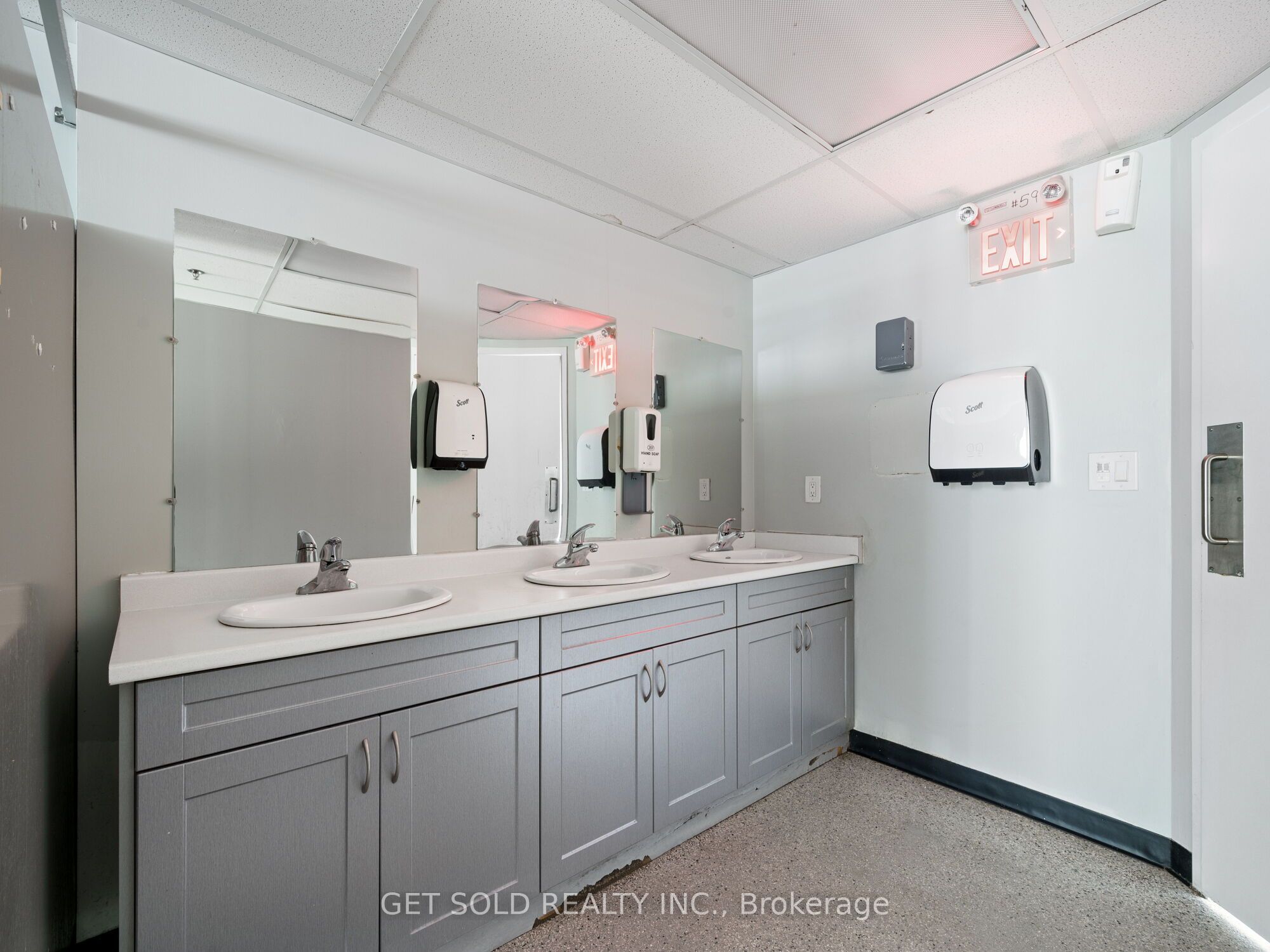 650 Fenmar Drive Property Photo 41