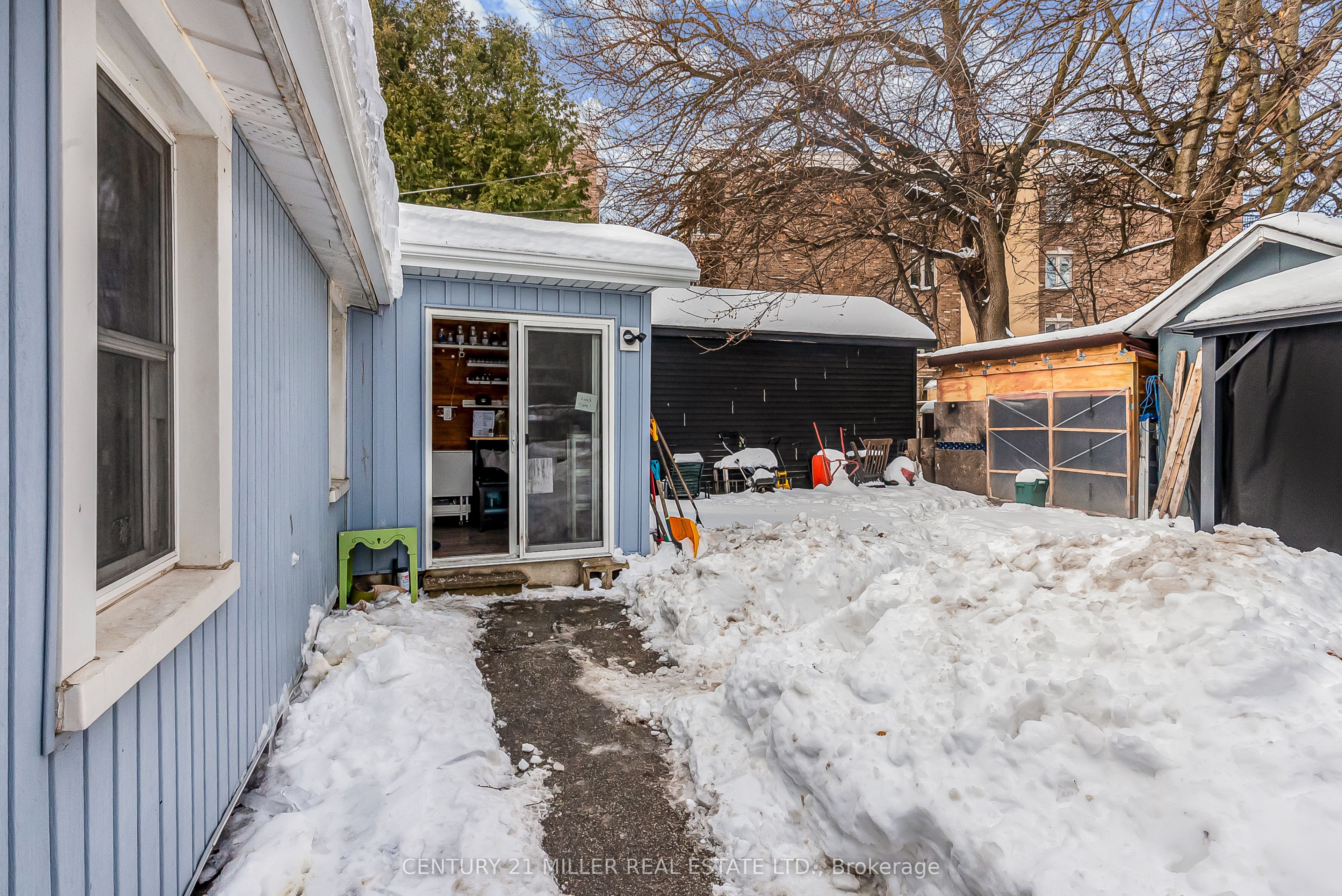 63 Washington Ave Property Photo 8
