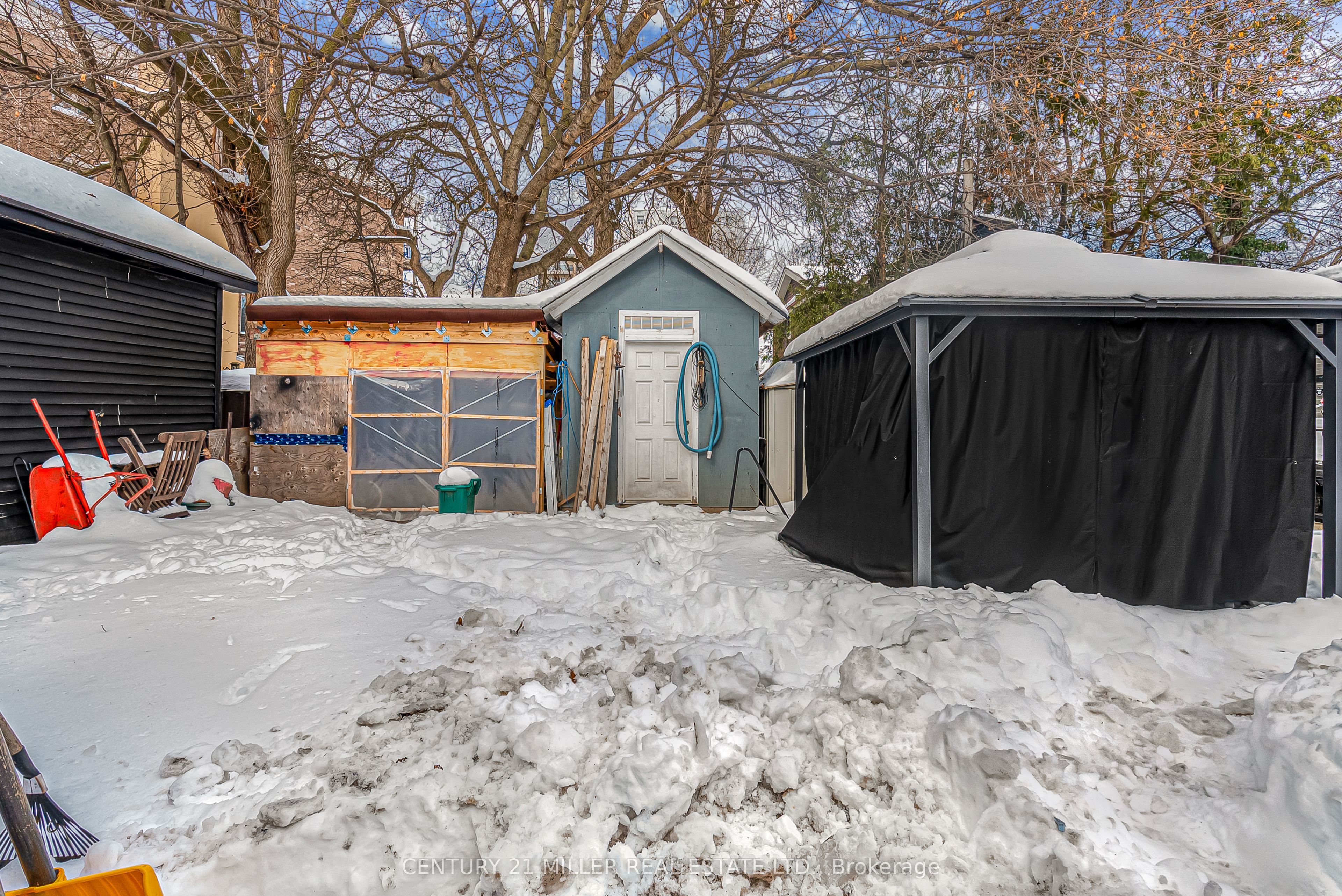 63 Washington Ave Property Photo 11