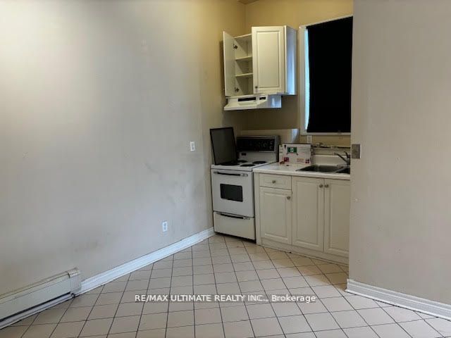 #1a - 3325 Dundas Street Property Photo 5
