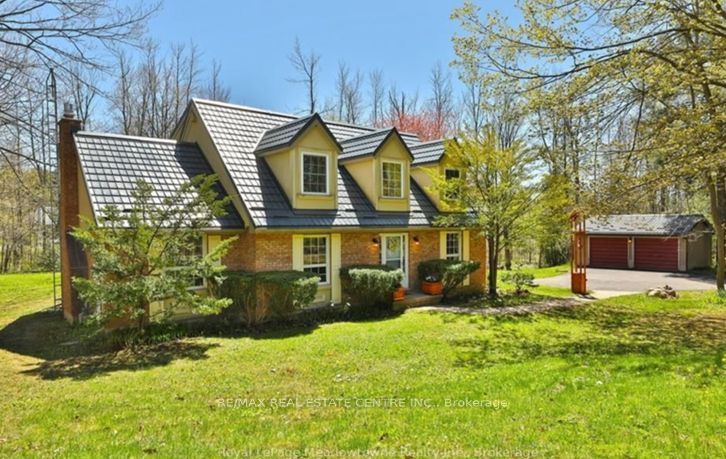 2010 Cameron Dr Property Photo