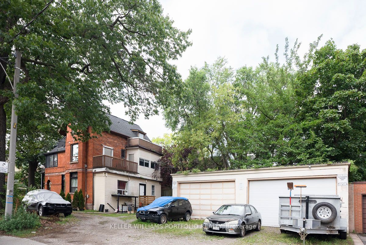 188 St Johns Road Property Photo 2