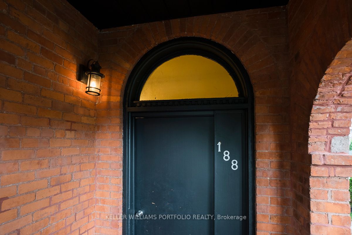 188 St Johns Road Property Photo 6