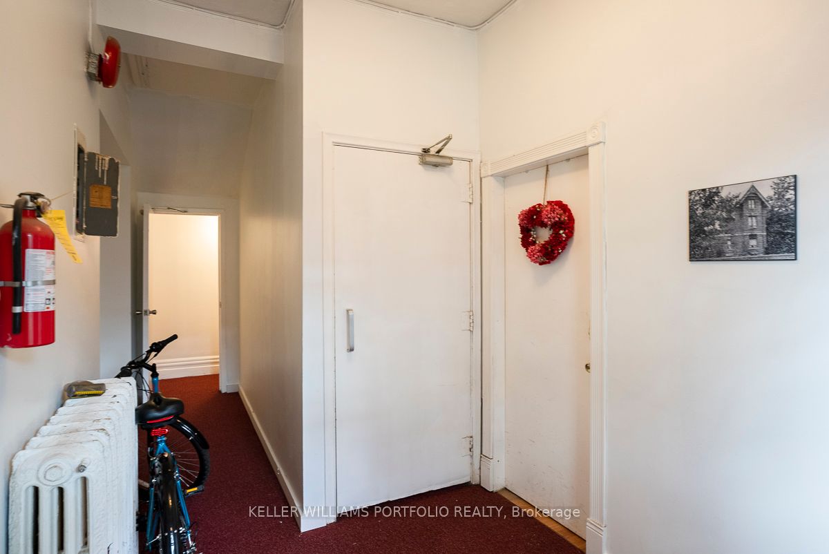 188 St Johns Road Property Photo 8
