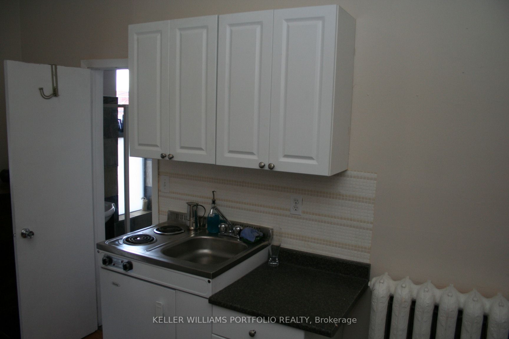 188 St Johns Road Property Photo 12