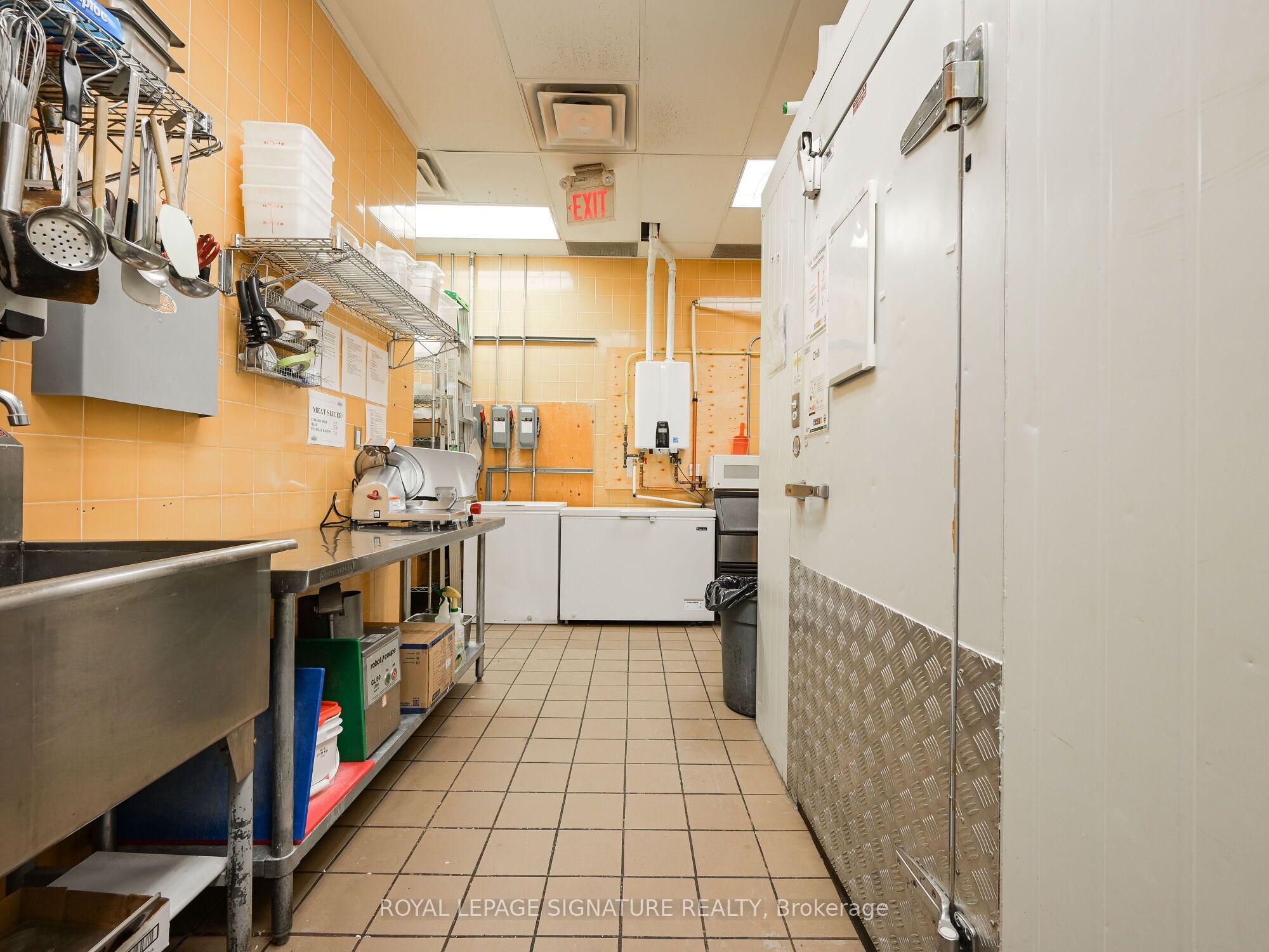 #d3 - 2501 Prince Michael Drive Property Photo 20