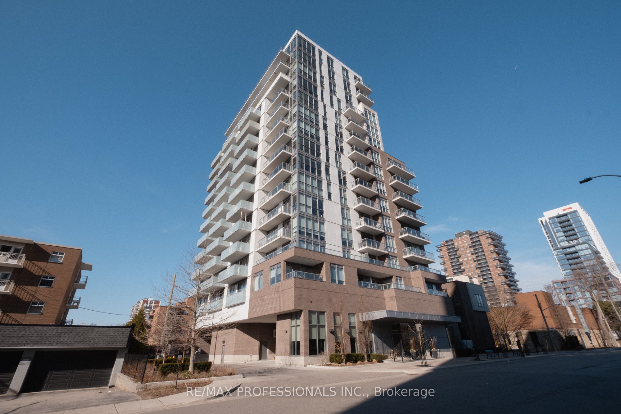 #207 - 8 Ann Street Property Photo 1