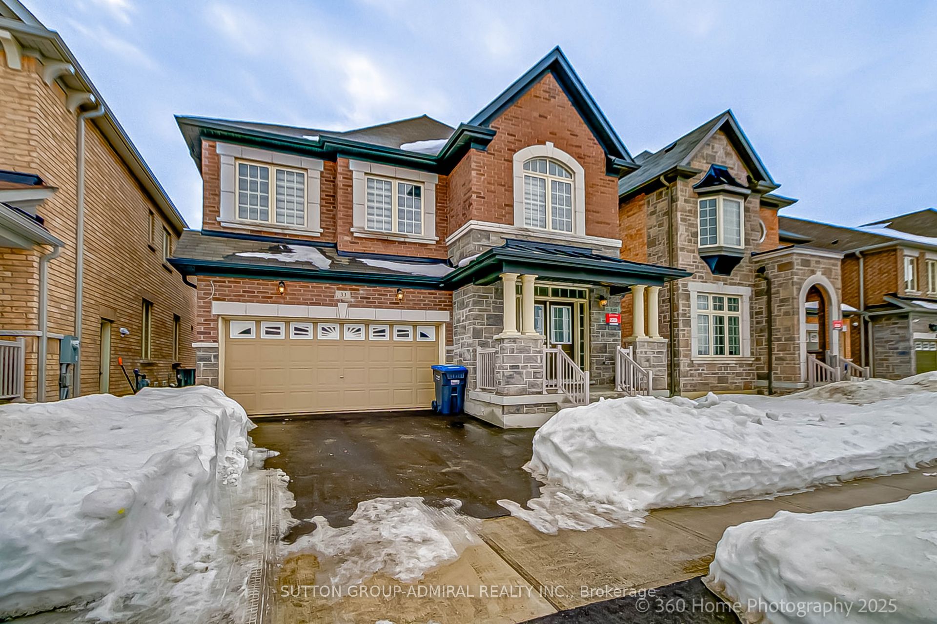 33 Tiger Crescent Property Photo 1