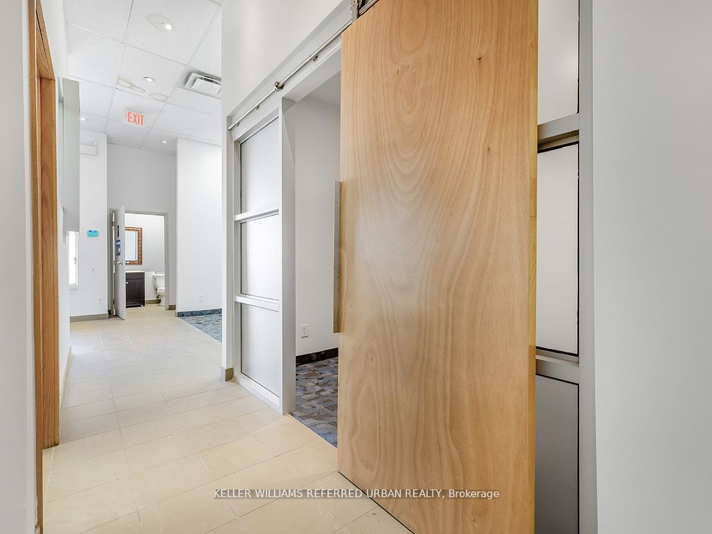 #24 - 2201 Finch Avenue Property Photo 21