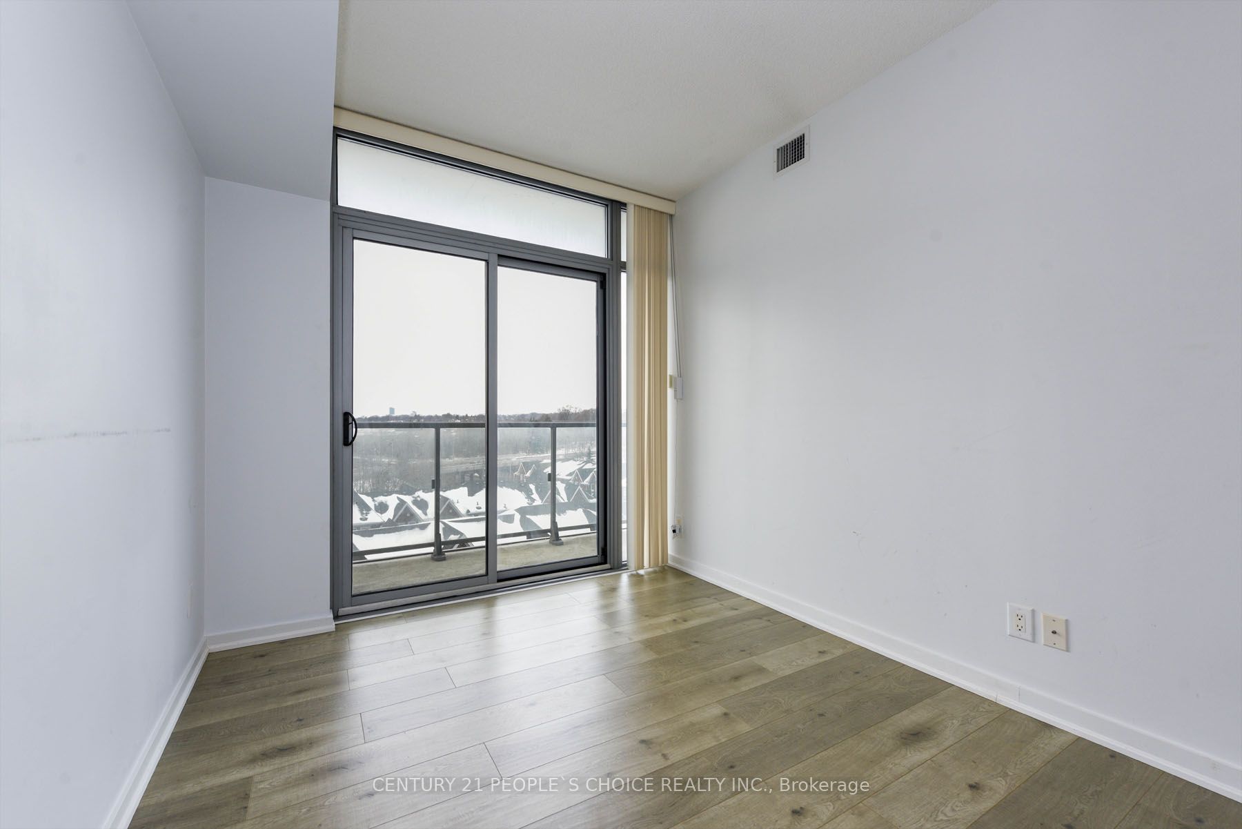 #610 - 105 The Queensway Property Photo 23