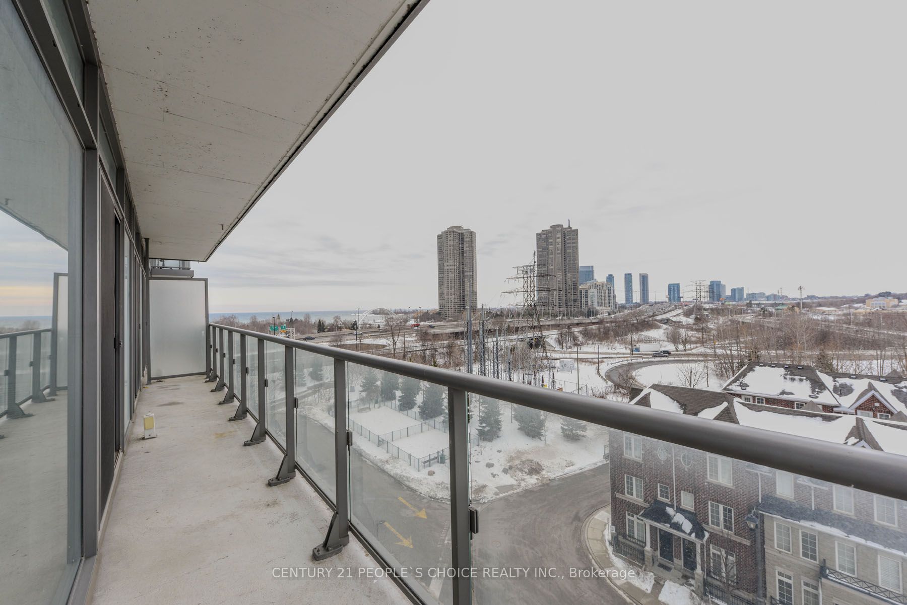 #610 - 105 The Queensway Property Photo 27