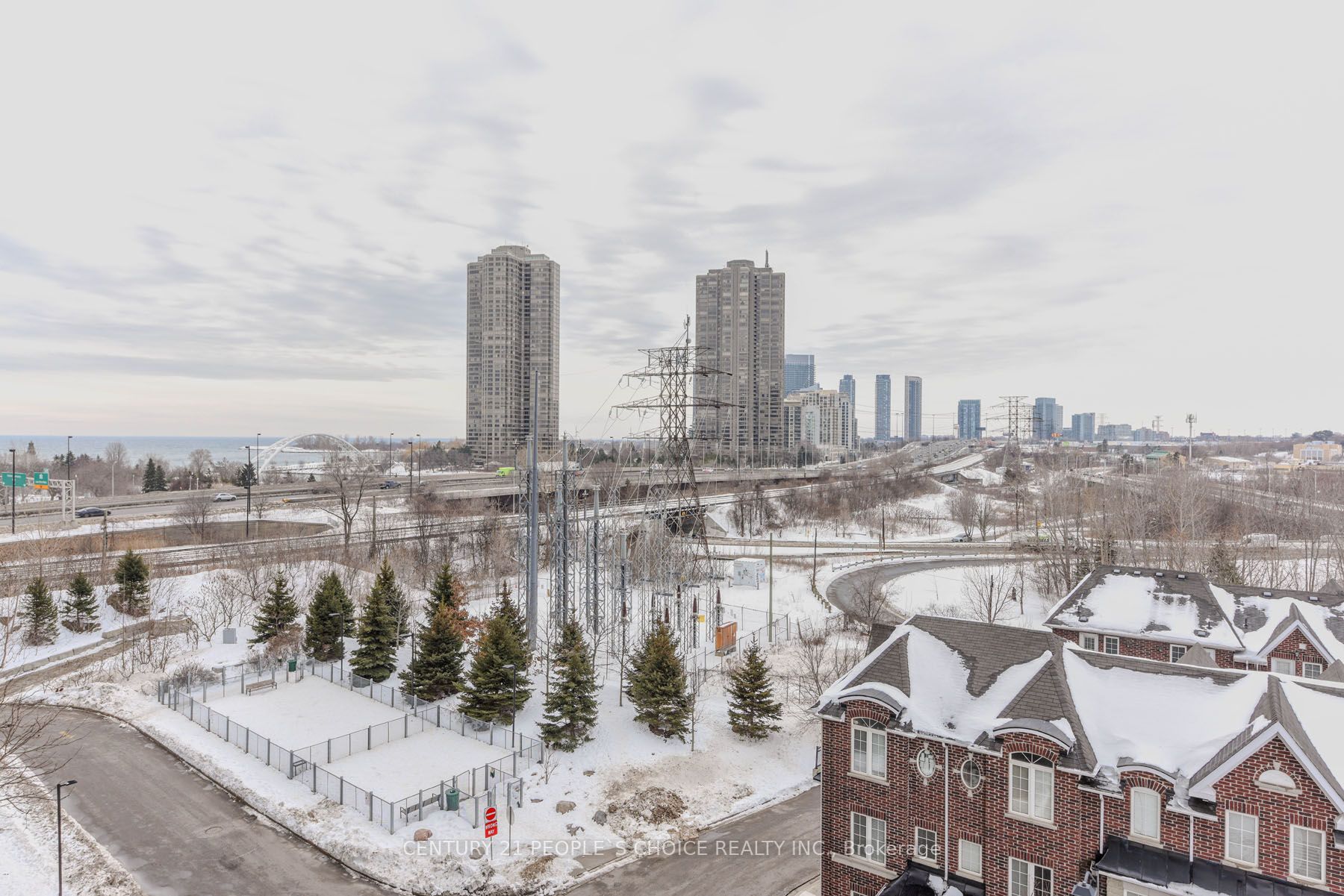 #610 - 105 The Queensway Property Photo 31