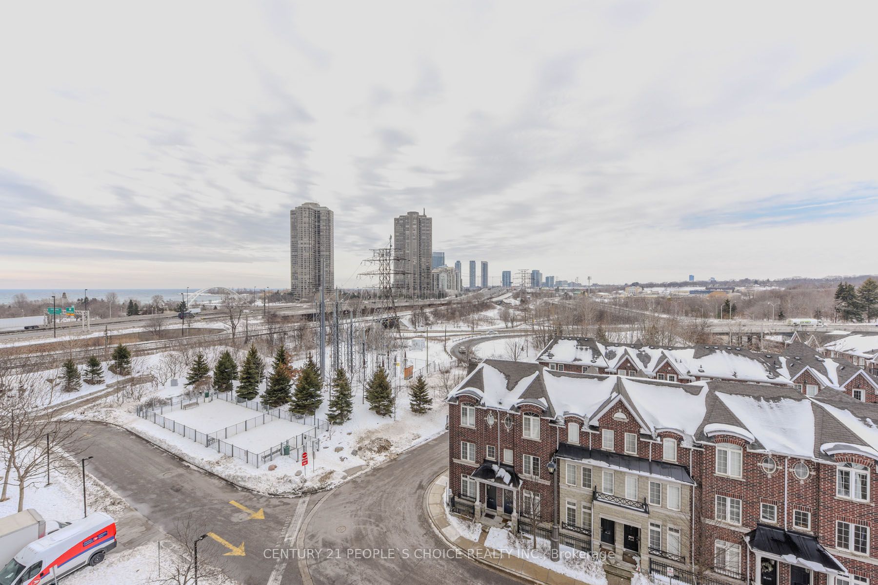 #610 - 105 The Queensway Property Photo 33