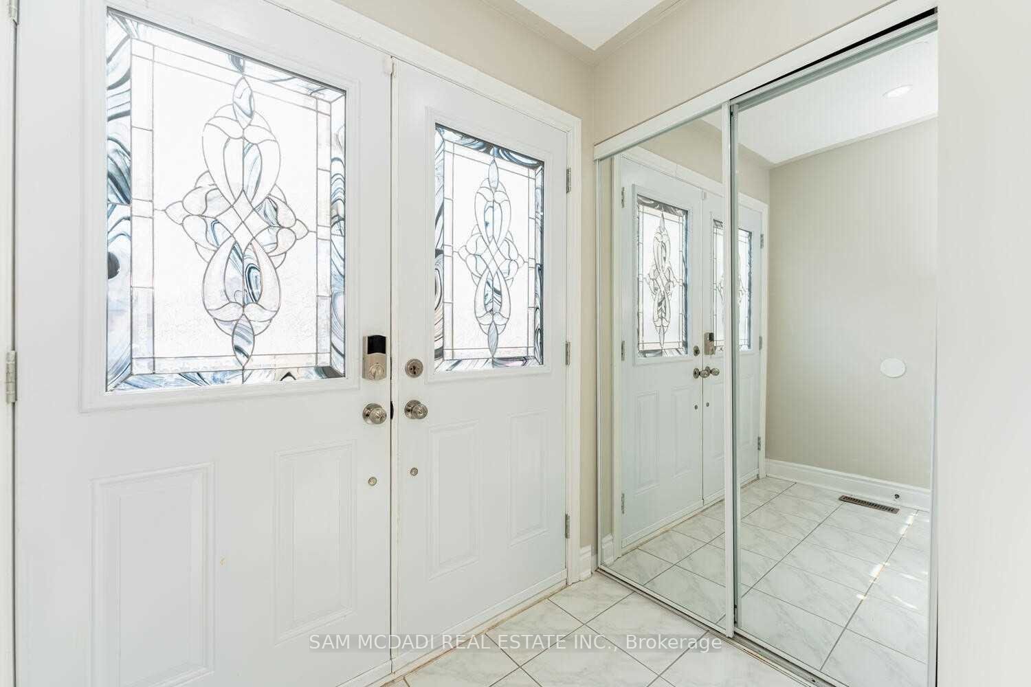 117 Richwood Crescent Property Photo 2