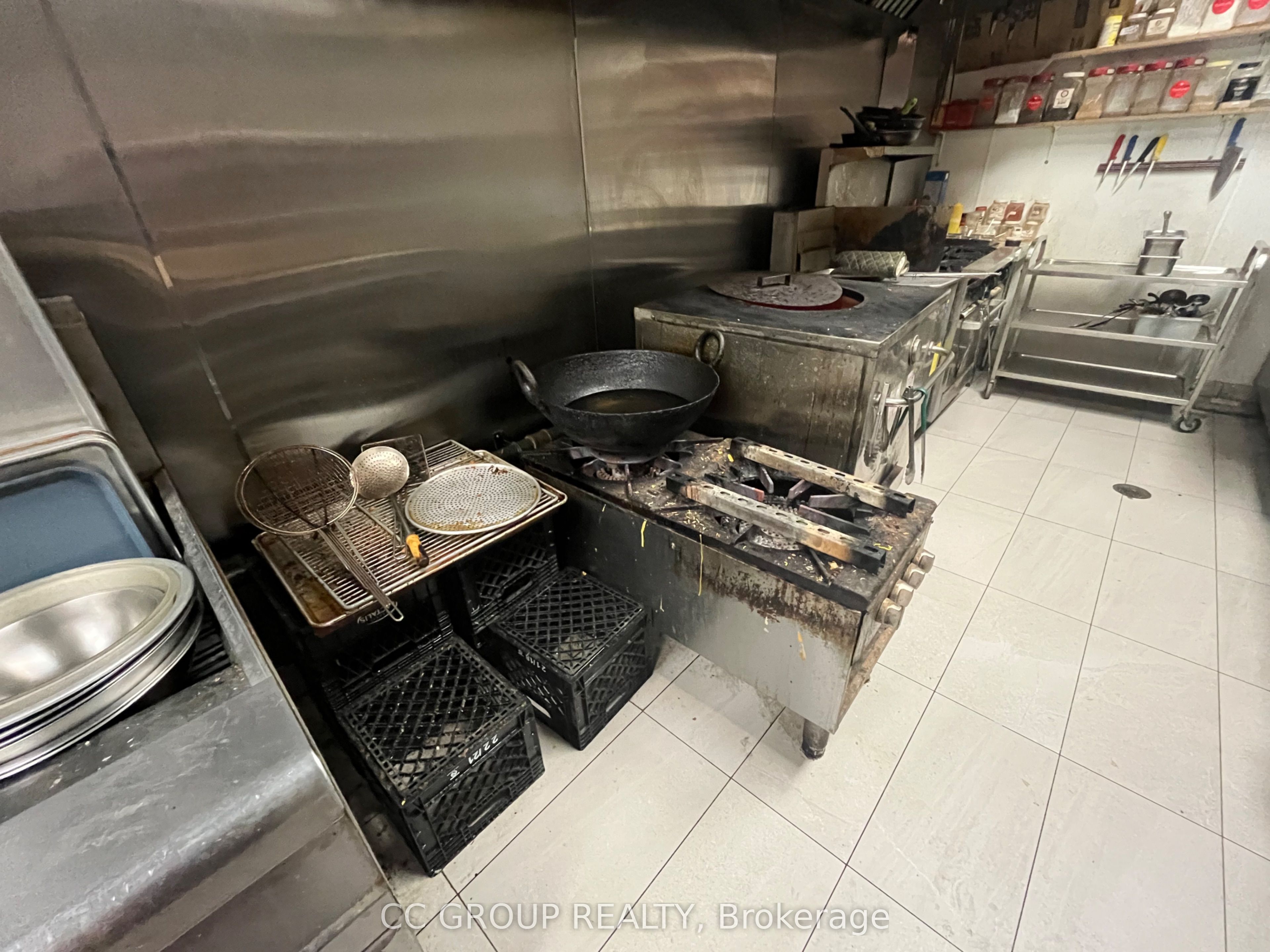 #76 - 1530 Albion Road Property Photo 5