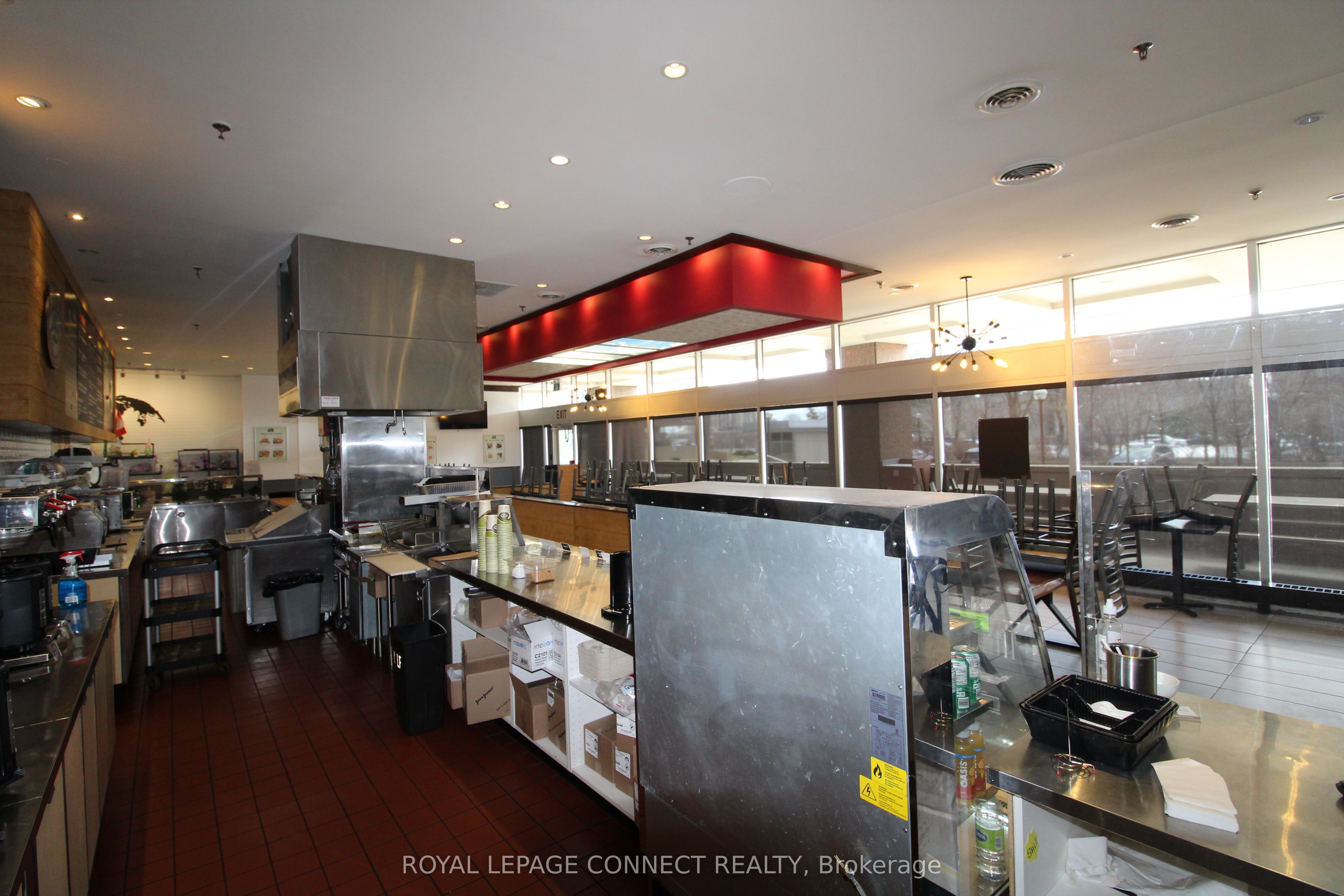 #unit101 - 405 The West Mall Property Photo 7