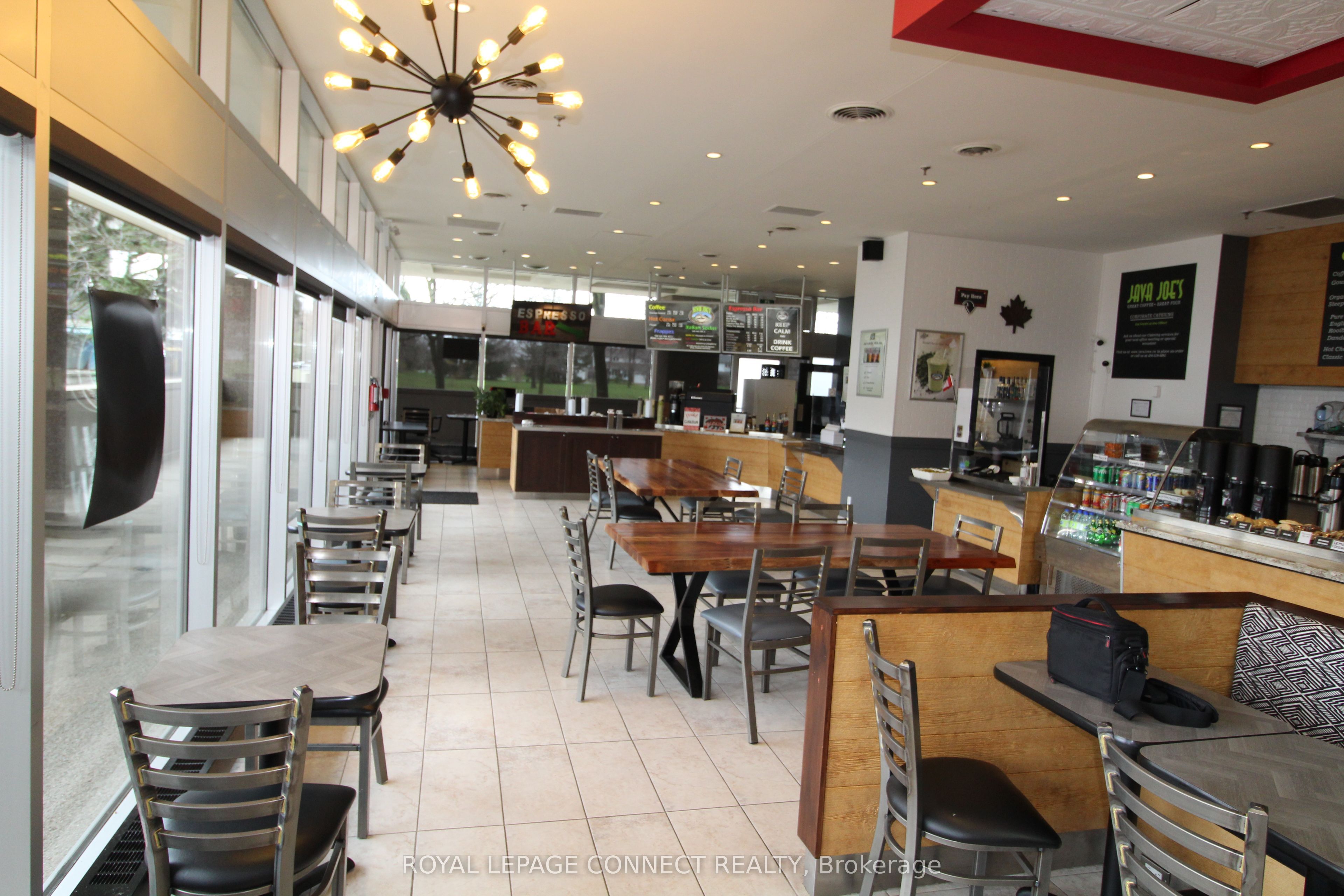 #unit101 - 405 The West Mall Property Photo 11