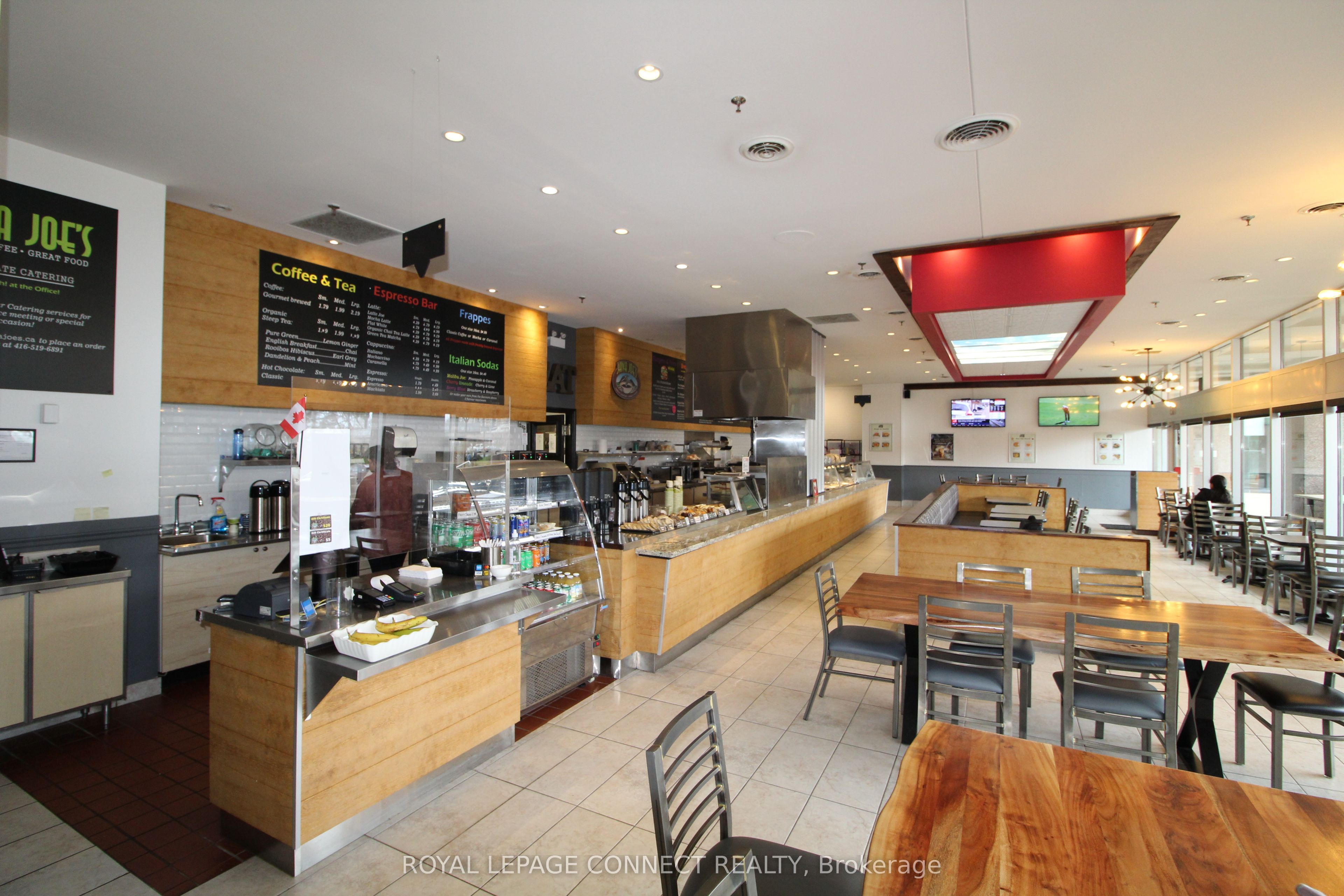 #unit101 - 405 The West Mall Property Photo 14