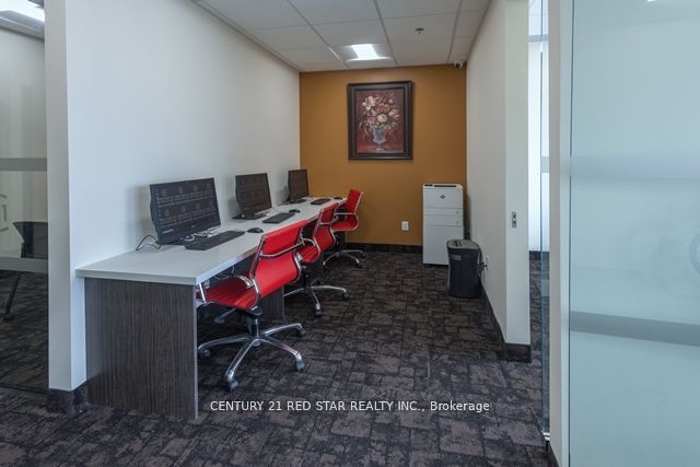 #201 - 50 Steeles Avenue Property Photo 7