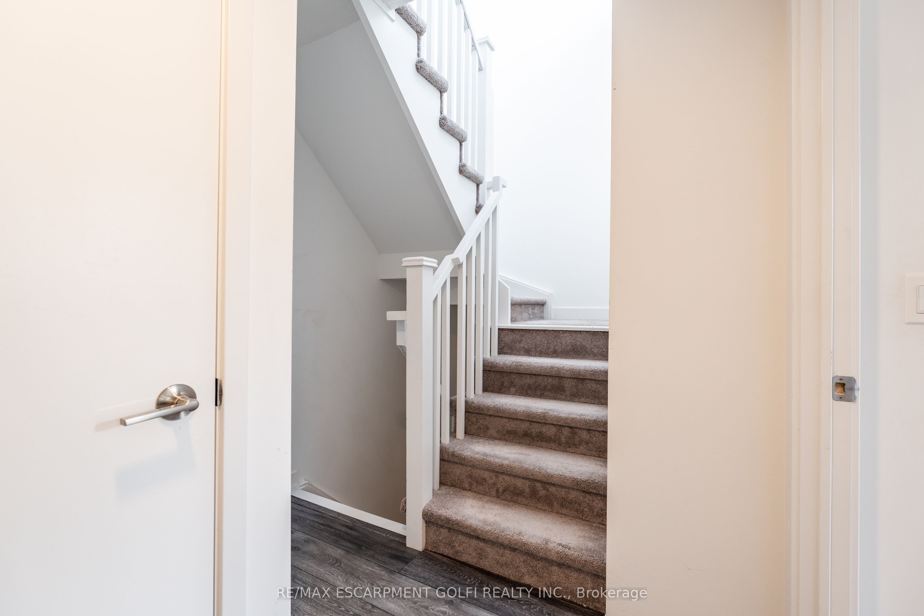 #712 - 1131 Cooke Boulevard Property Photo 14