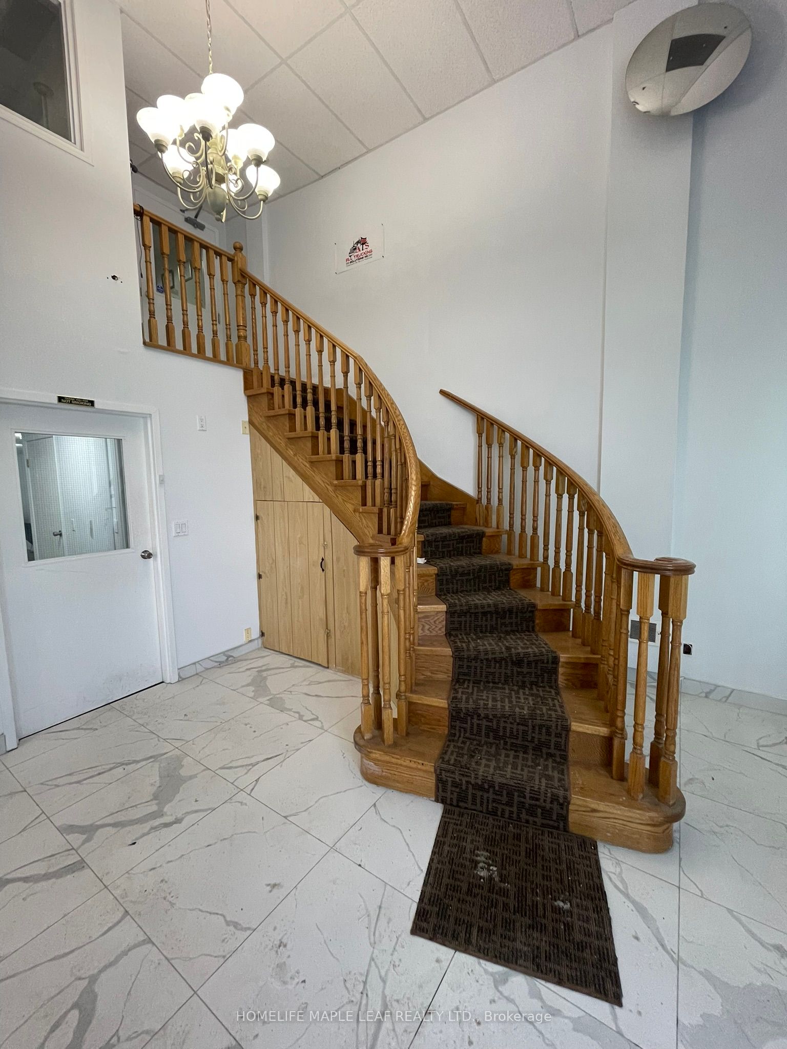 2575 Steeles Ave E Property Photo 6