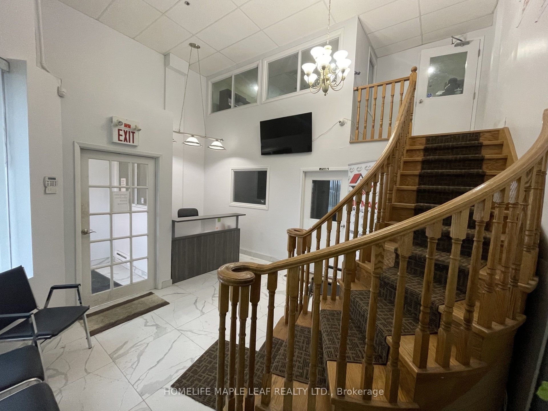 2575 Steeles Ave E Property Photo 11