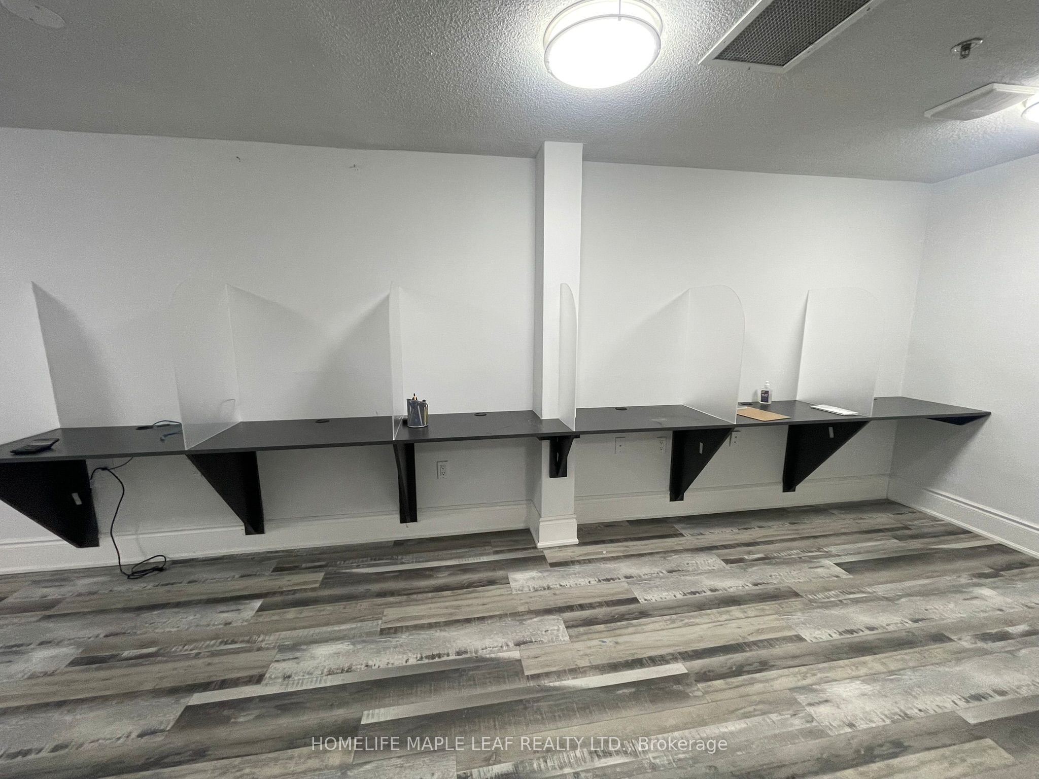 2575 Steeles Ave E Property Photo 26