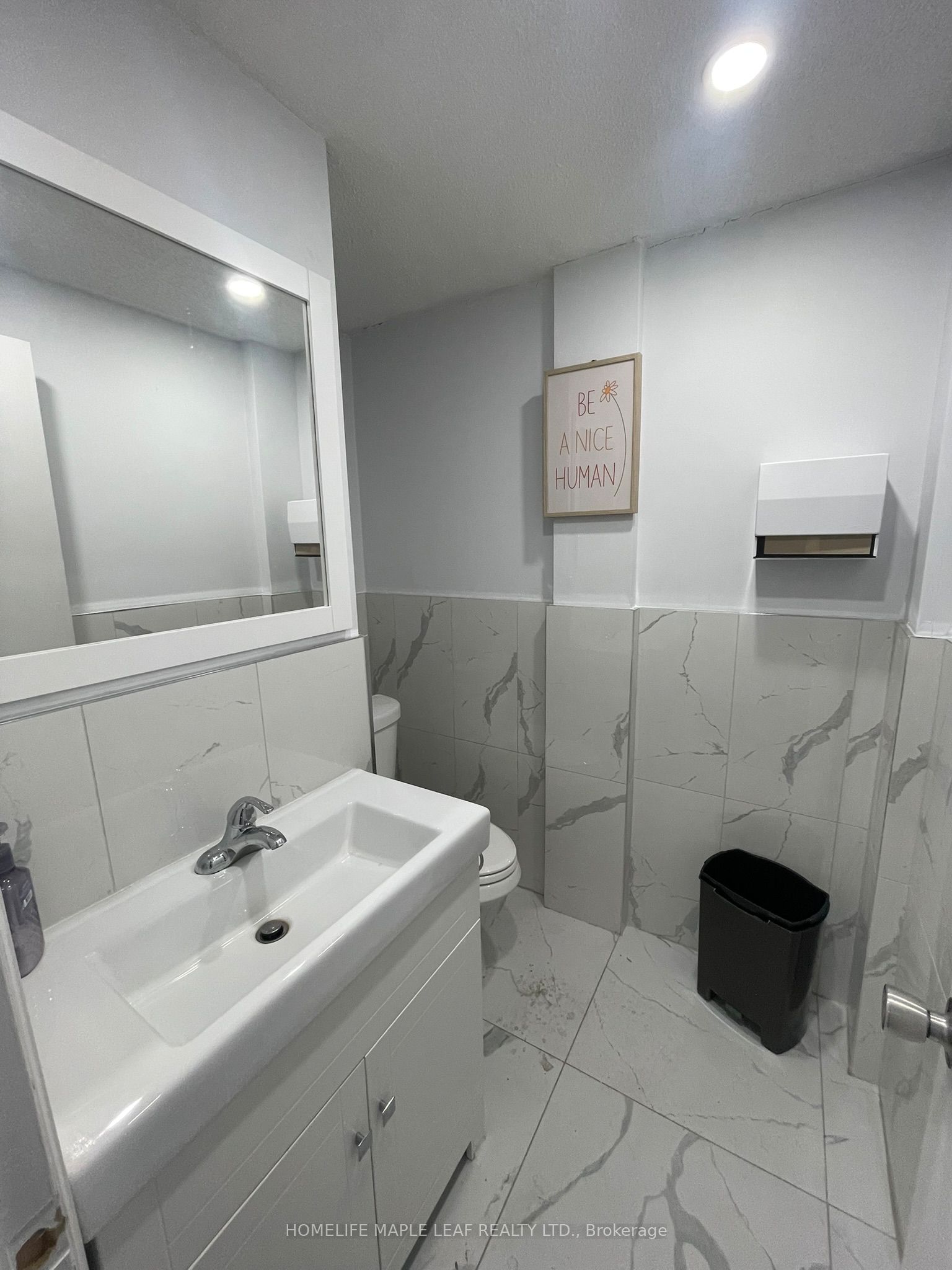 2575 Steeles Ave E Property Photo 27
