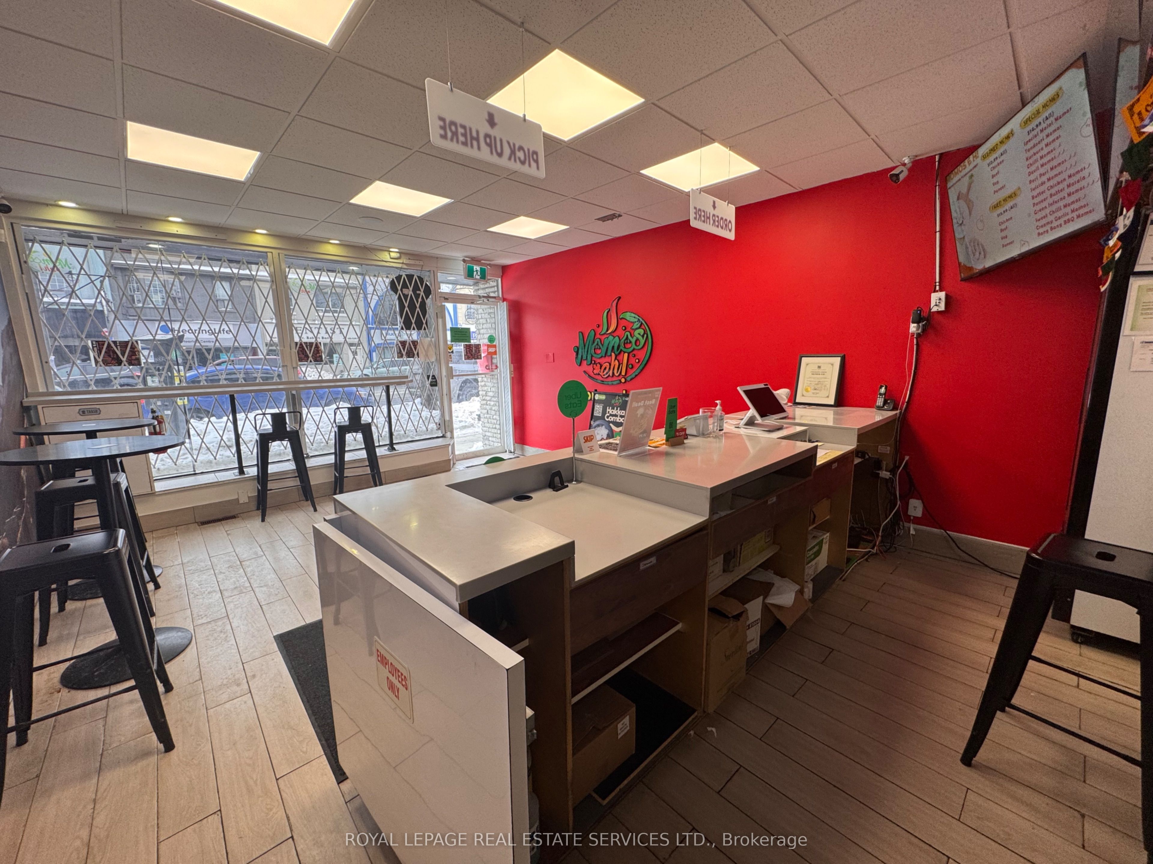 2916 Lake Shore Boulevard Property Photo 3